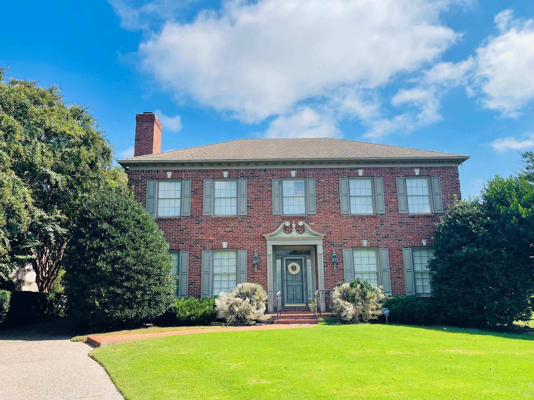 Brentwood Real Estate - Residential for sale