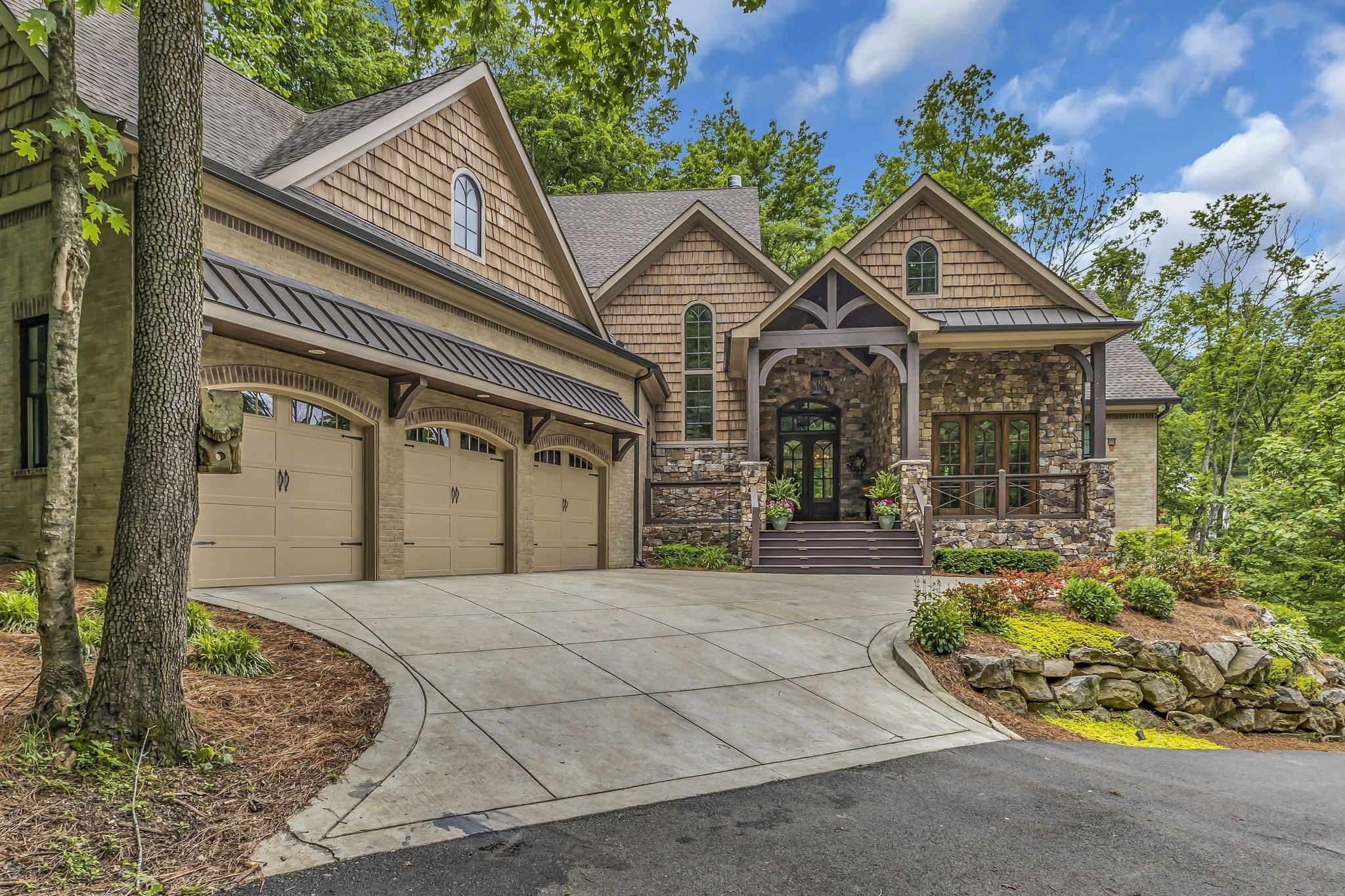 Home for sale in 4468 Savage Pointe Dr Franklin, TN