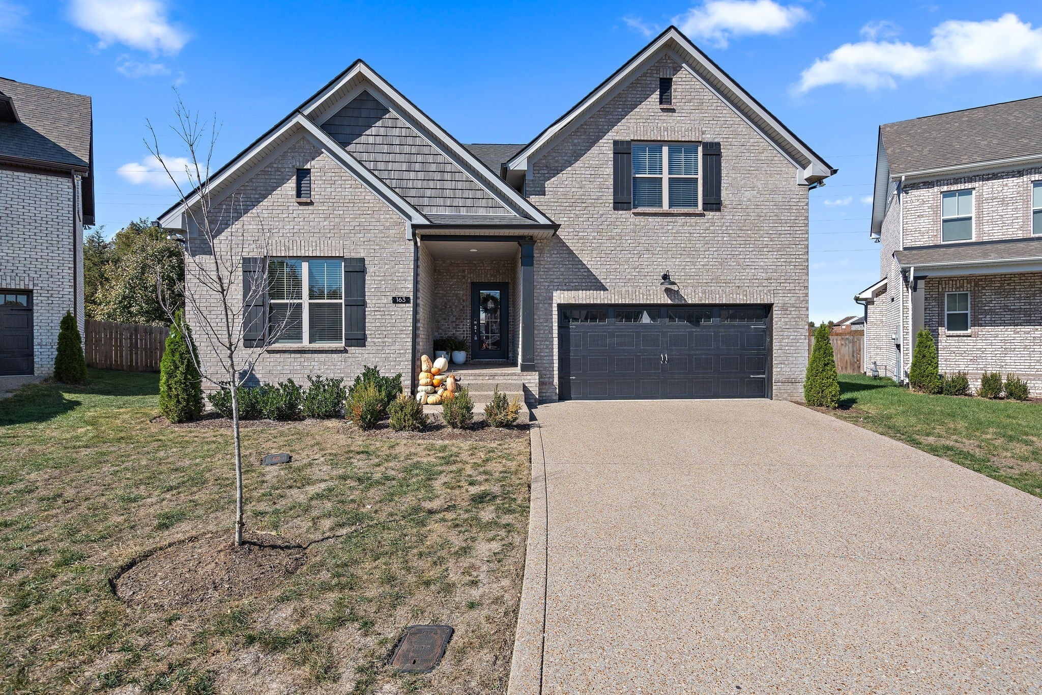 Home for sale in 163 Settlers Way Hendersonville, TN