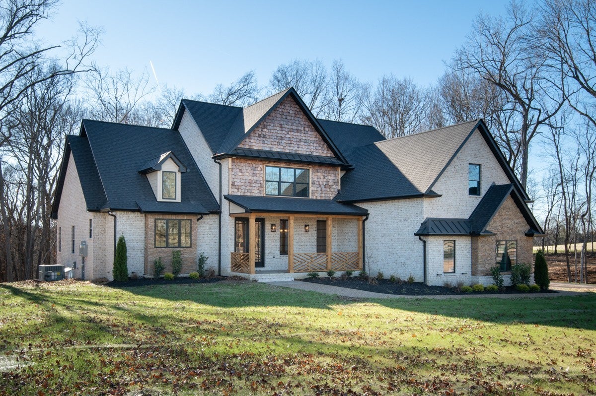 Residential Real Estate for sale in Mount Juliet, TN