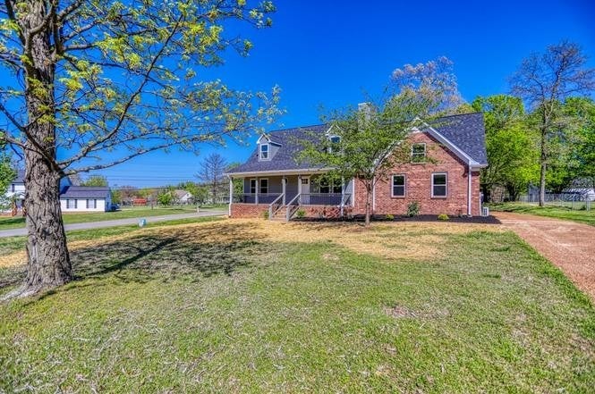 Home for sale in 110 Shady Ln White House, TN