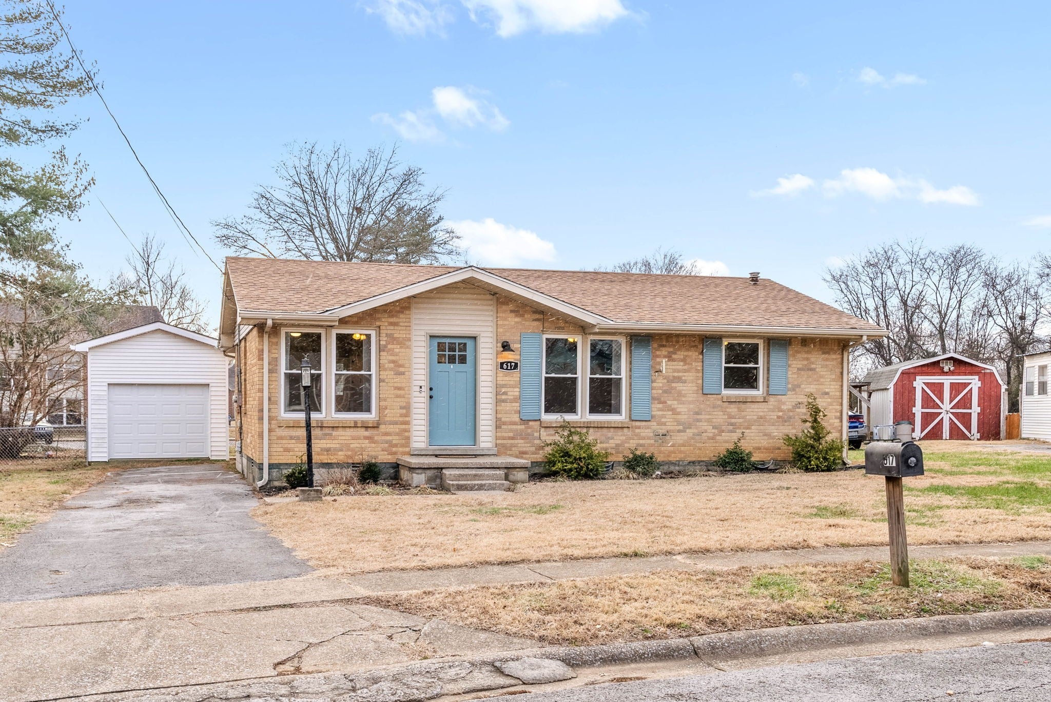 Home for sale in 617 Evergreen Park Drive Hopkinsville, KY