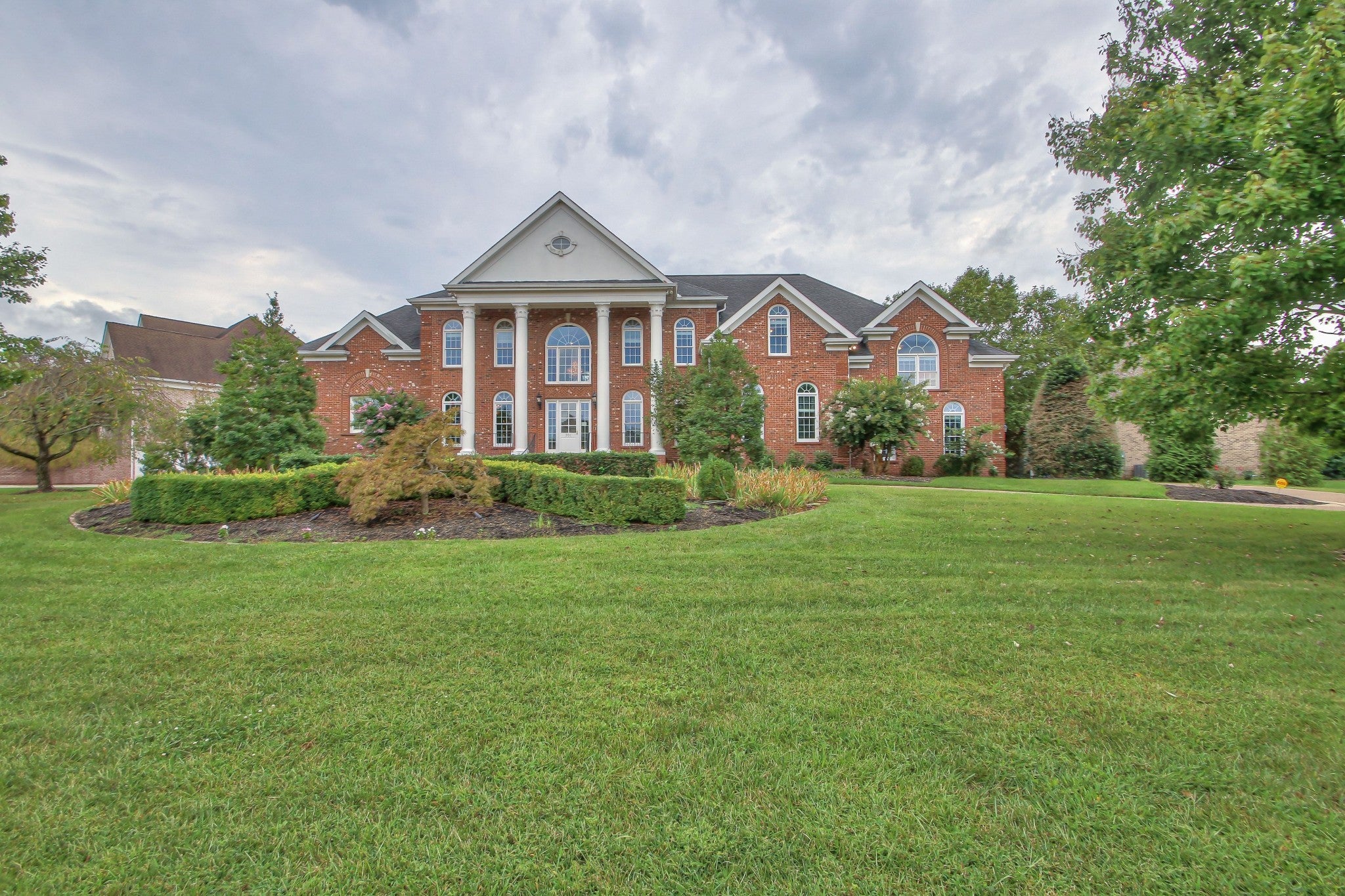 Brentwood Real Estate - Residential for sale