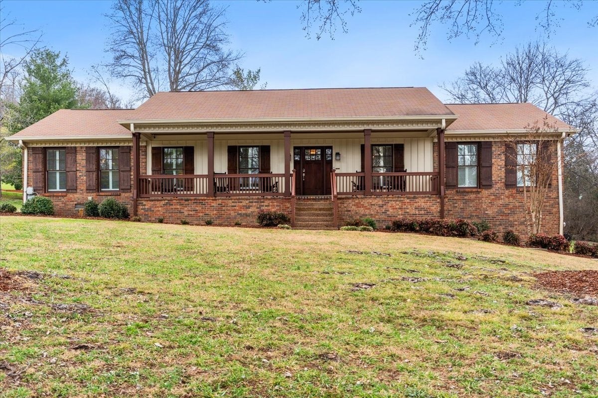 Home for sale in 107 Century Oak Dr Franklin, TN