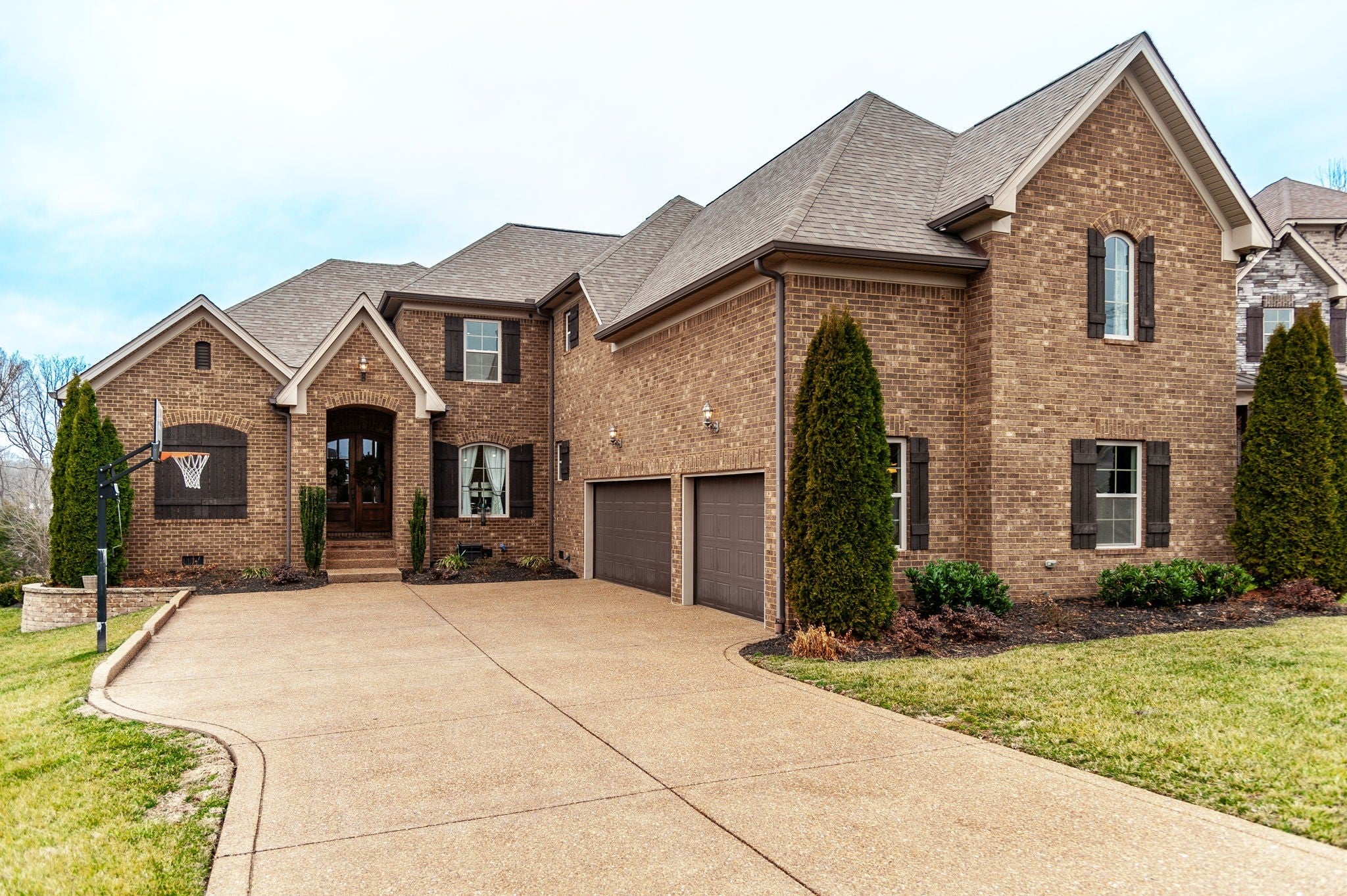 Home for sale in 1079 Tower Hill Ln Hendersonville, TN