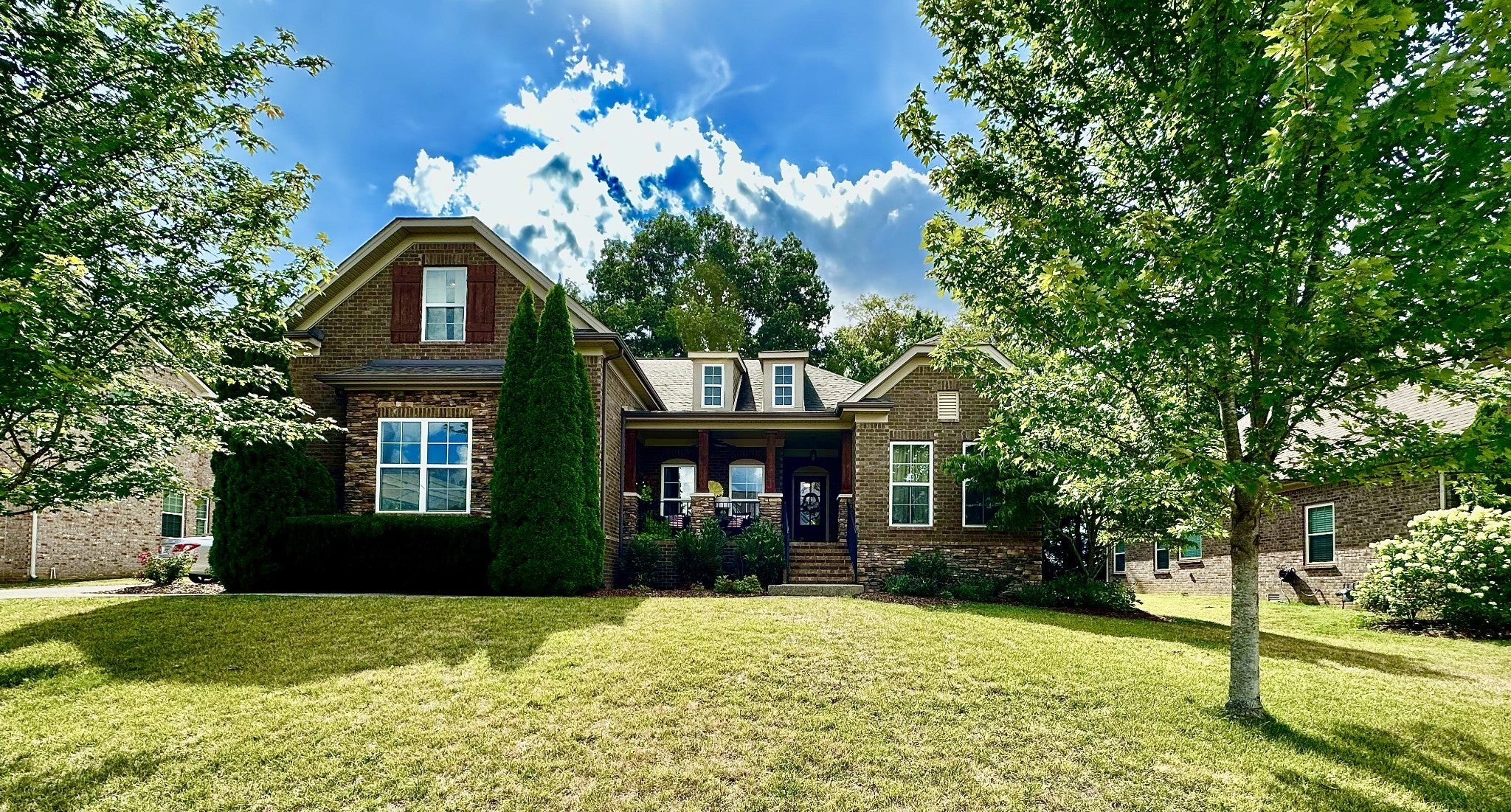 Home for sale in 1391 Round Hill Ln Spring Hill, TN