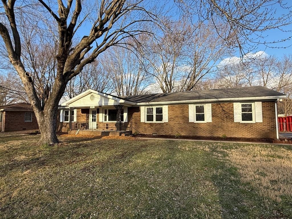Home for sale in 201 Donna Dr Hopkinsville, KY