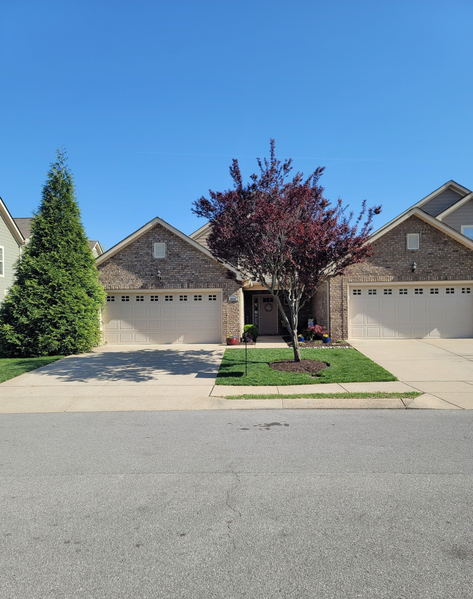 Home for sale in 2025 Shamrock Dr Spring Hill, TN