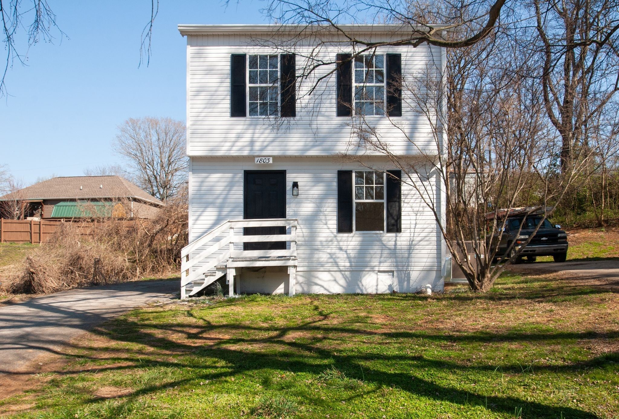 Home for sale in 1803 Cherokee Dr Columbia, TN