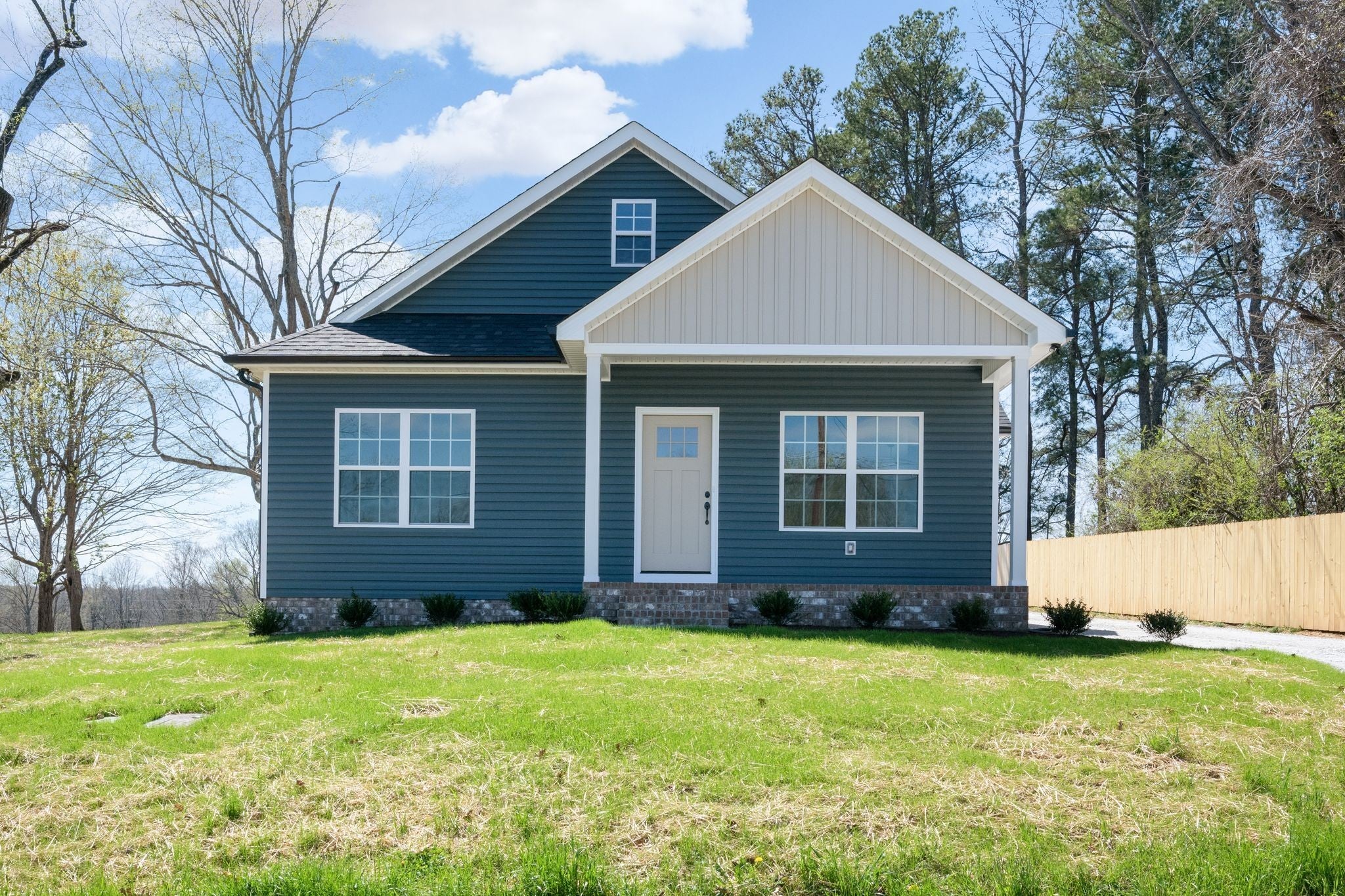 Home for sale in 204 Central High St Dickson, TN