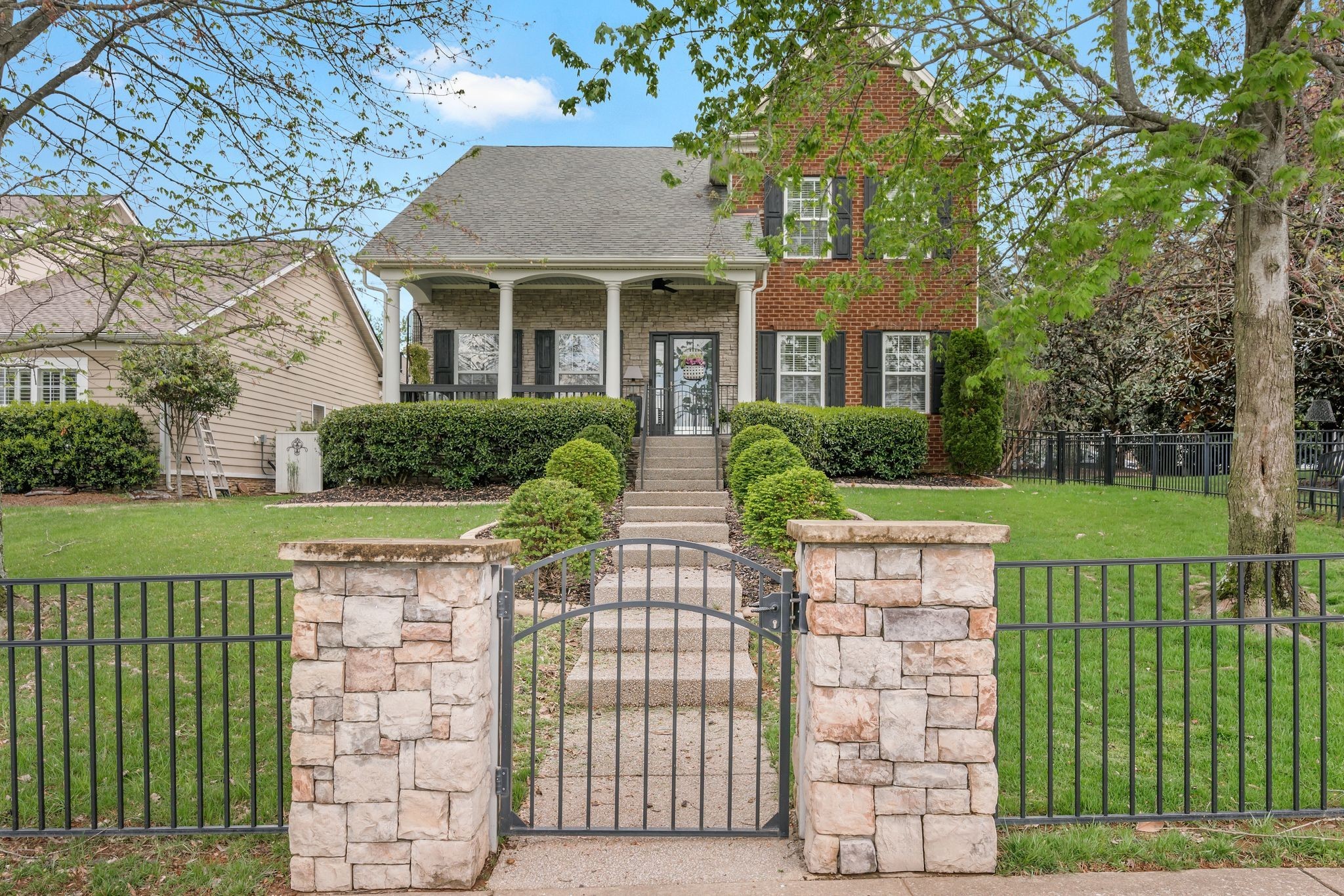 Franklin Real Estate - Residential for sale