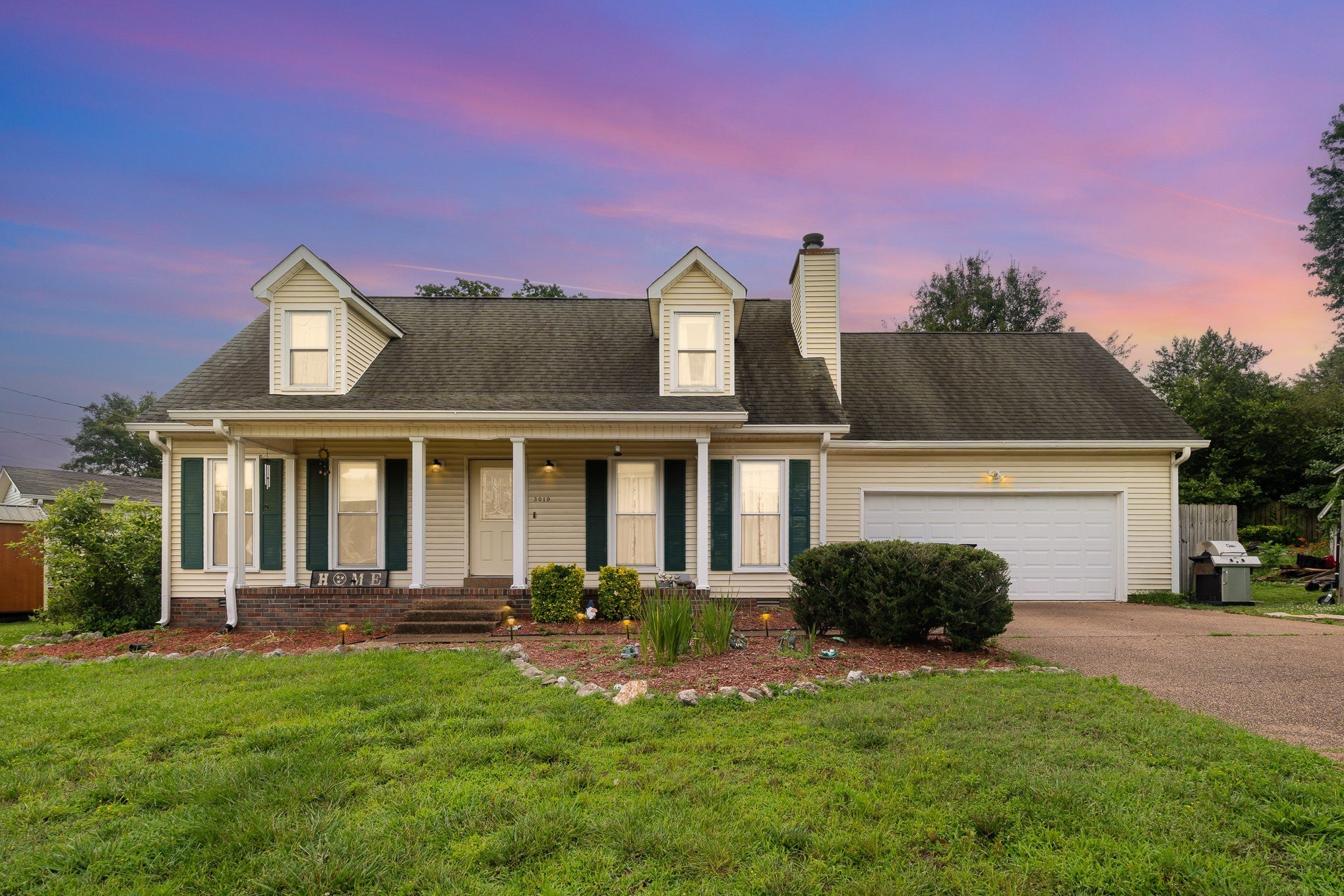 Home for sale in 3019 Windsor Dr Columbia, TN