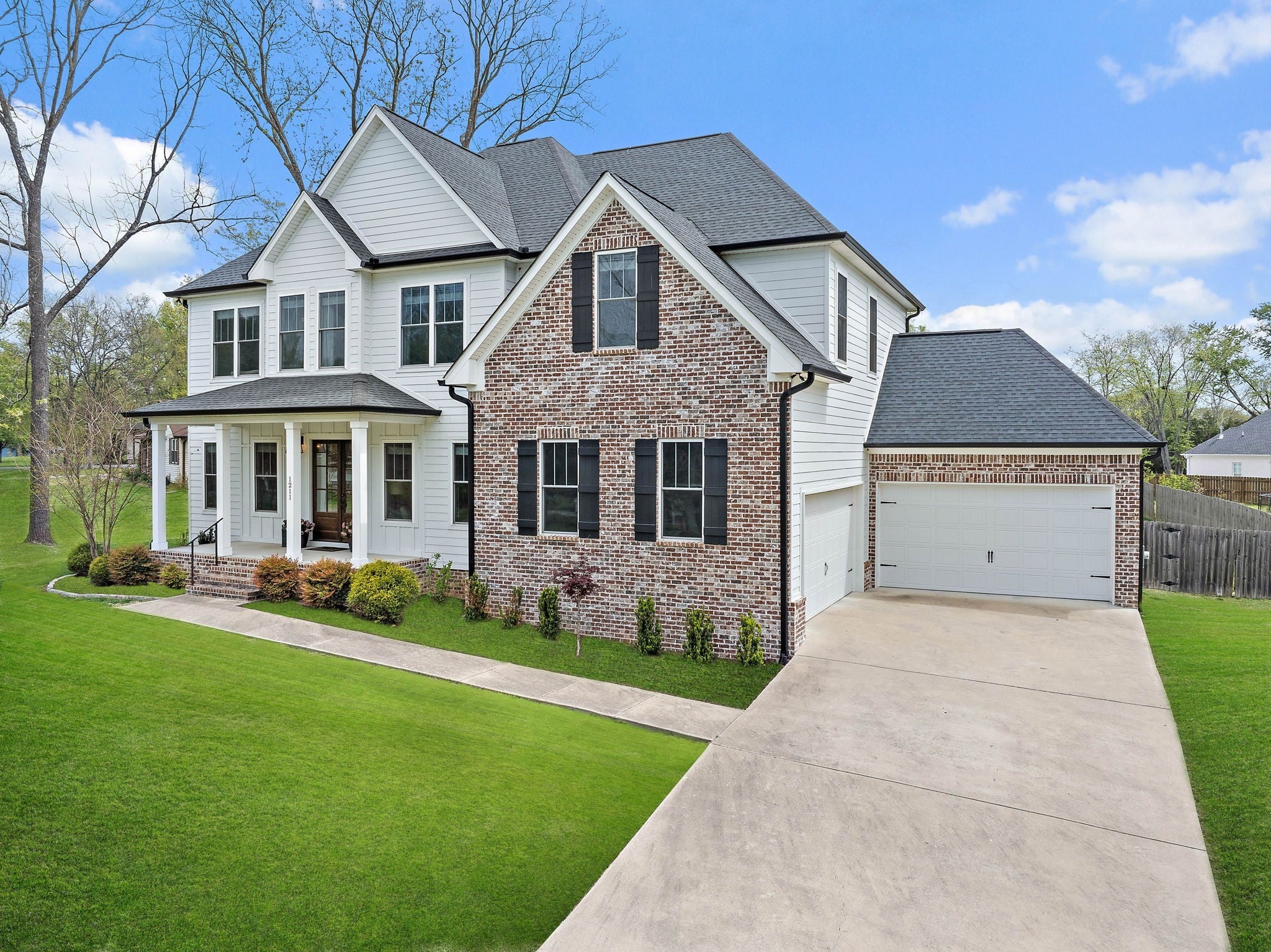 Home for sale in 1211 Bayview Dr Gallatin, TN