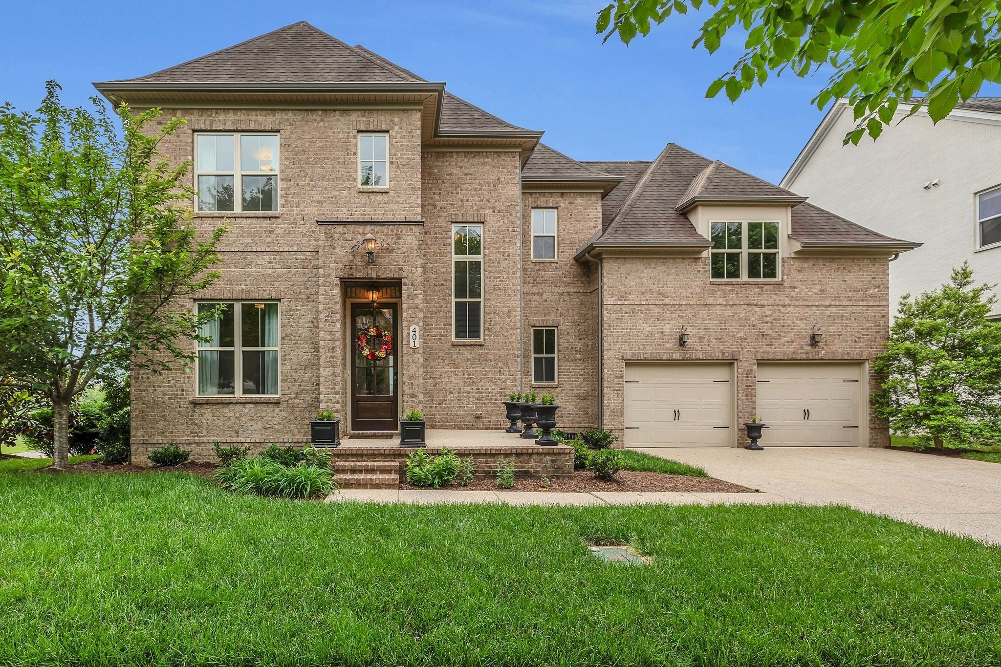 Home for sale in 401 Cobert Ln Franklin, TN