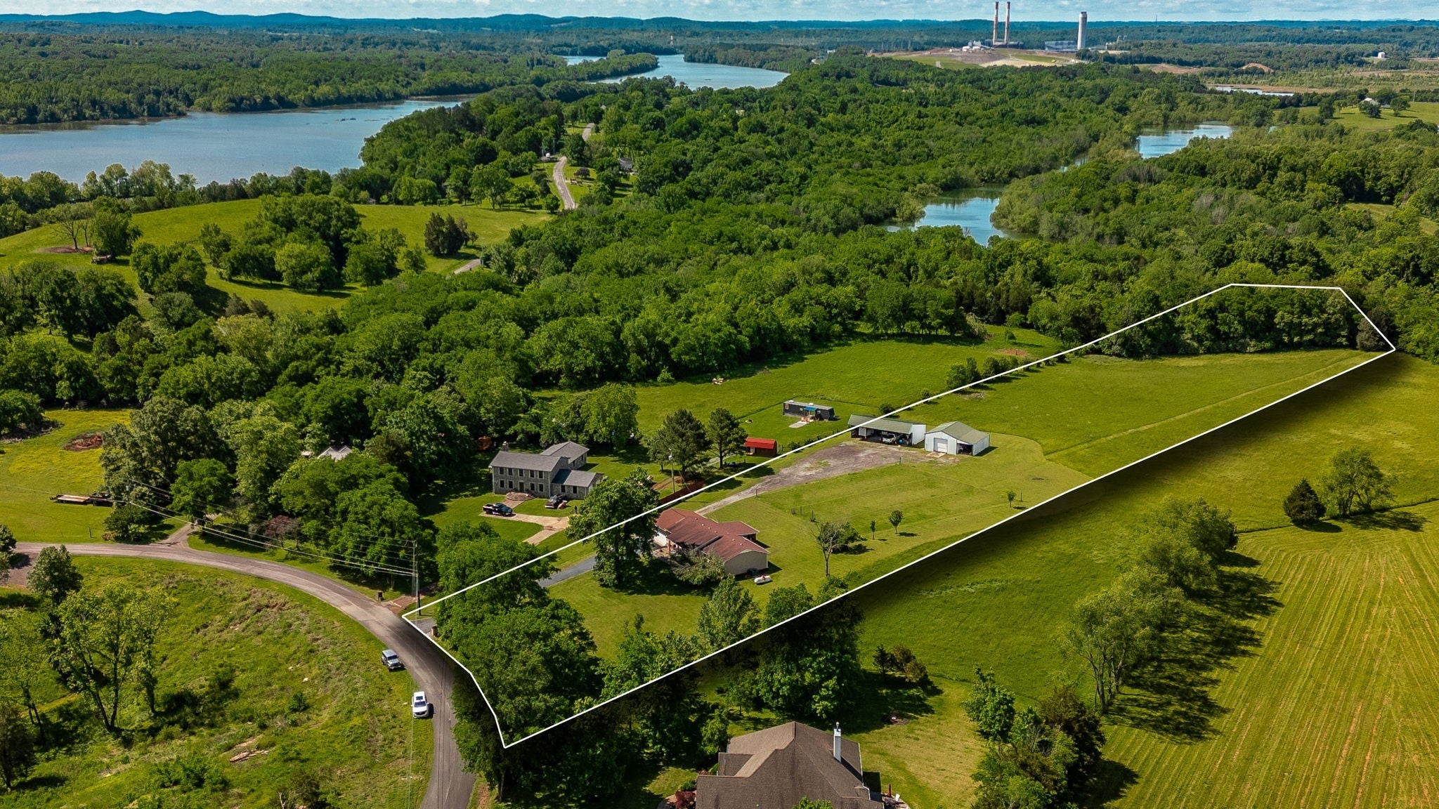 Home for sale in 700 Newton Ln Gallatin, TN