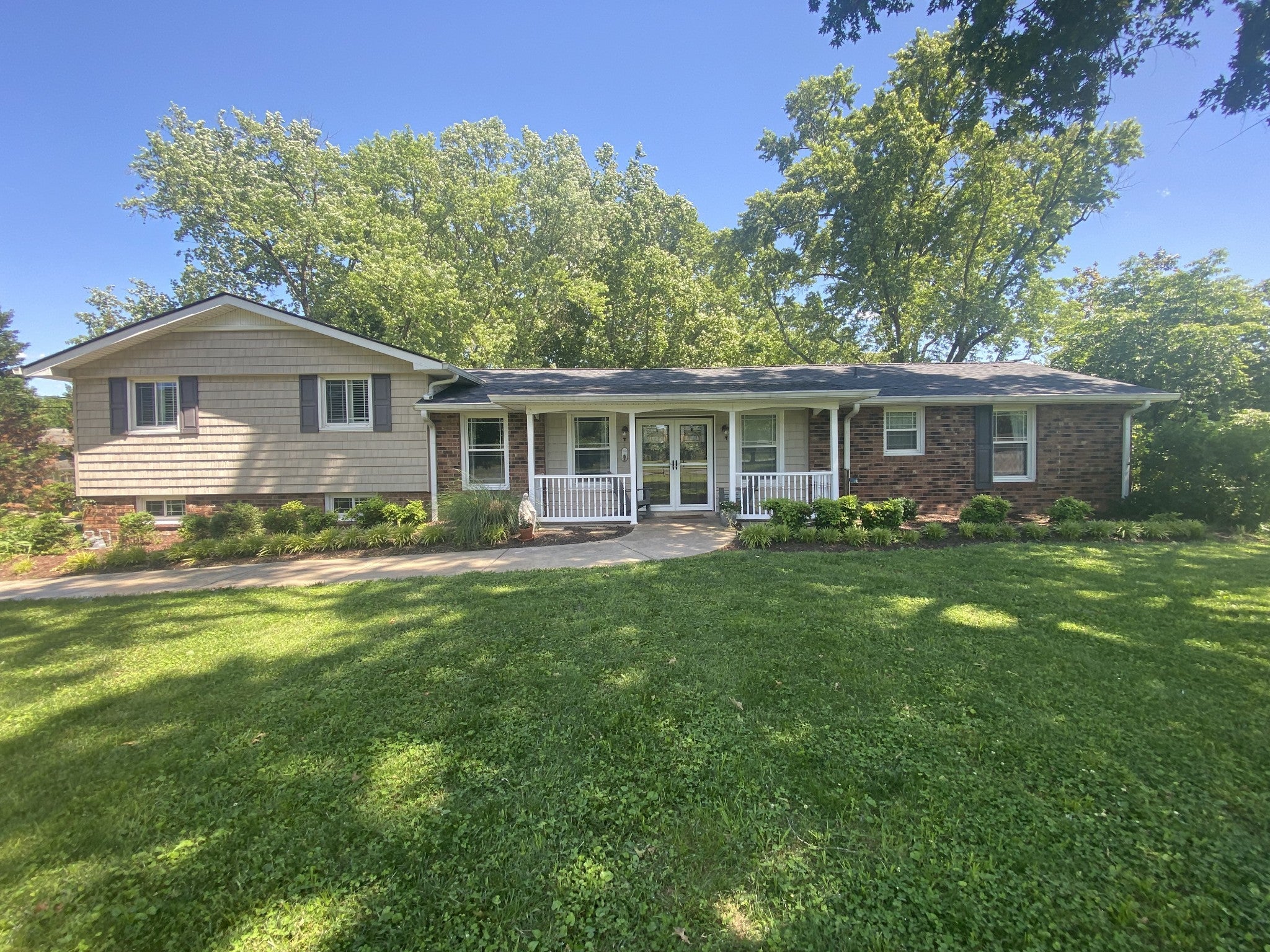 Hendersonville Real Estate - Residential for sale