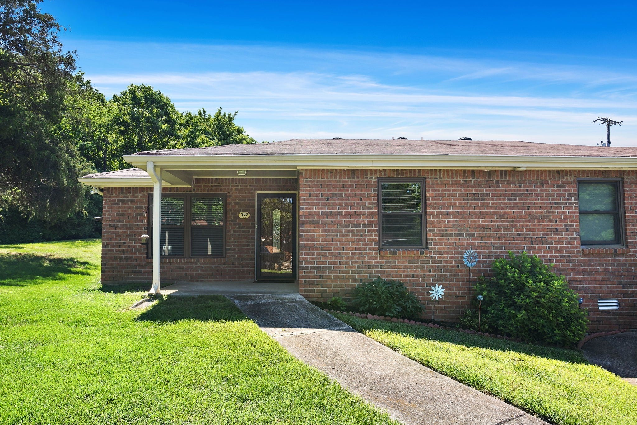 Home for sale in 397 Deer Lake Dr Nashville, TN