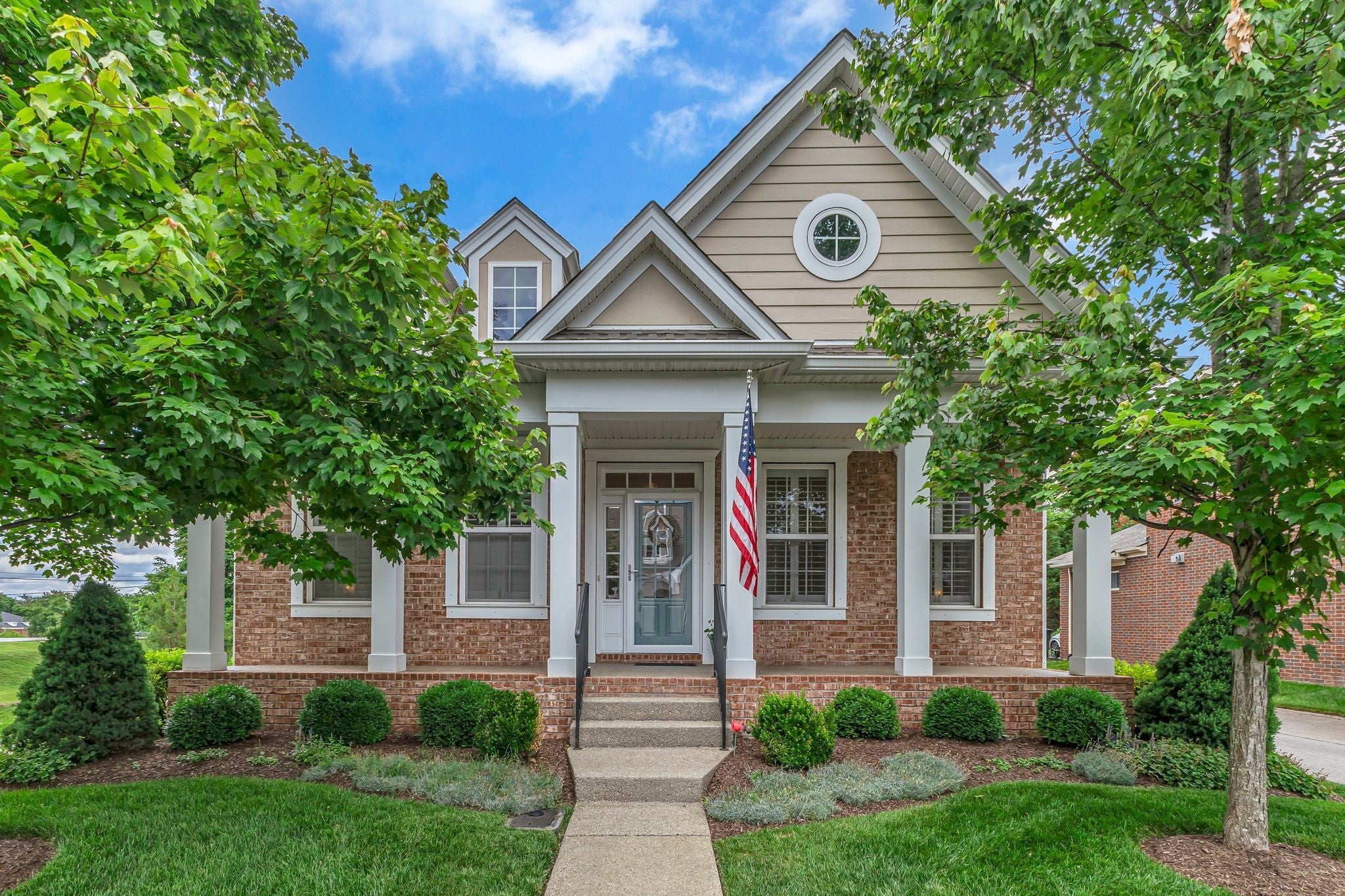 Home for sale in 2001 Barclay Lane Franklin, TN