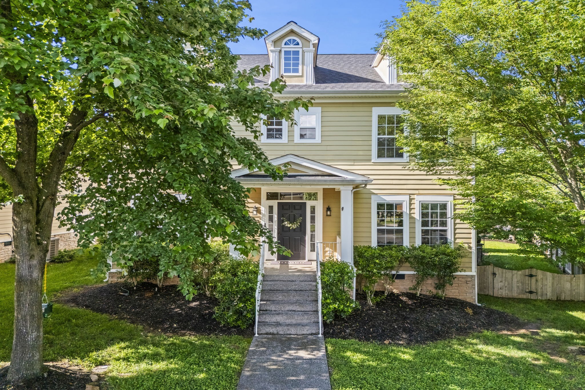 Franklin Real Estate - Residential for sale