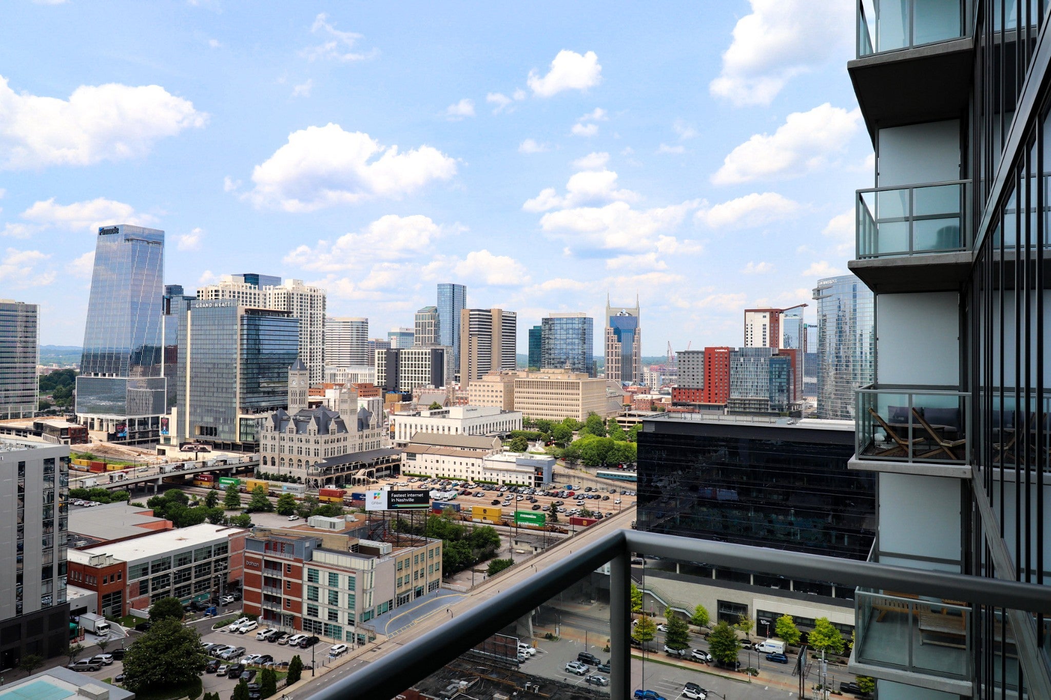 Home for sale in 1212 Laurel St 1708 Nashville, TN