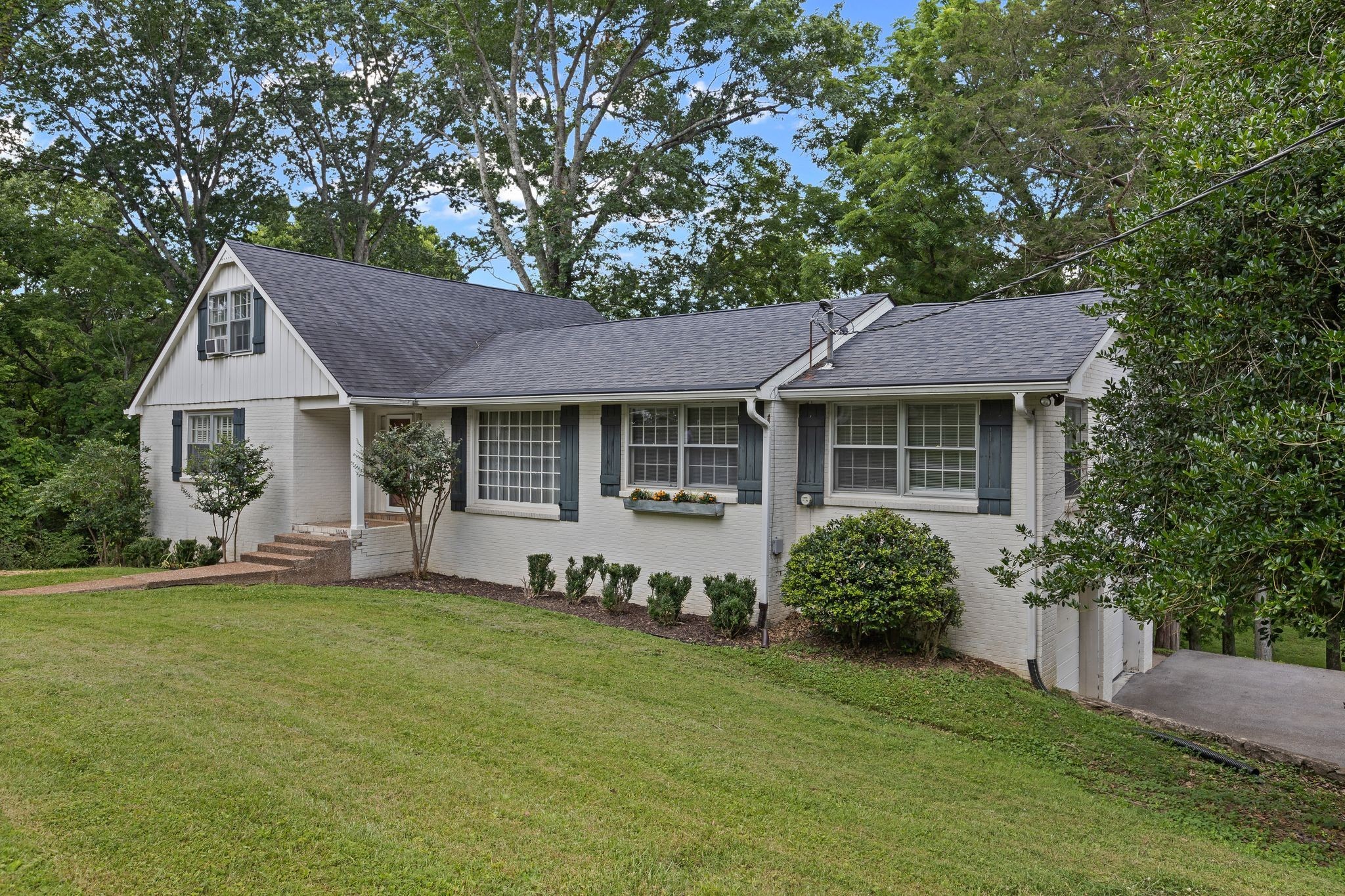 Home for sale in 316 Bobby Dr Franklin, TN