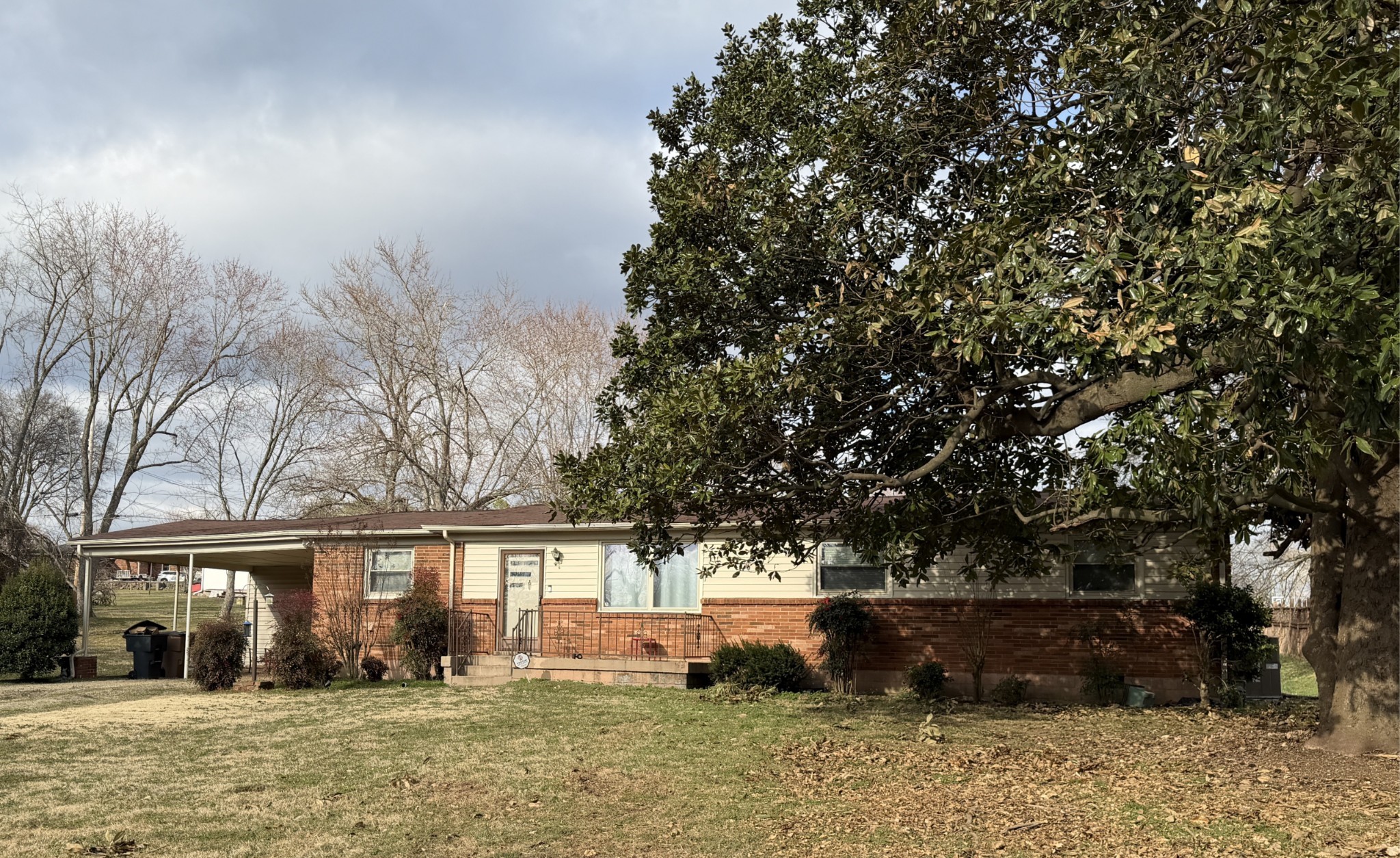 Home for sale in 2422 Kimberly Dr Nashville, TN