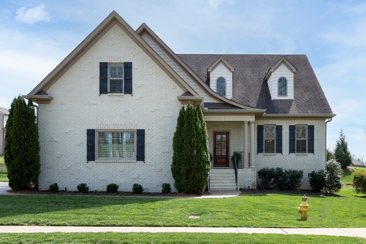 Hendersonville Real Estate - Residential for sale