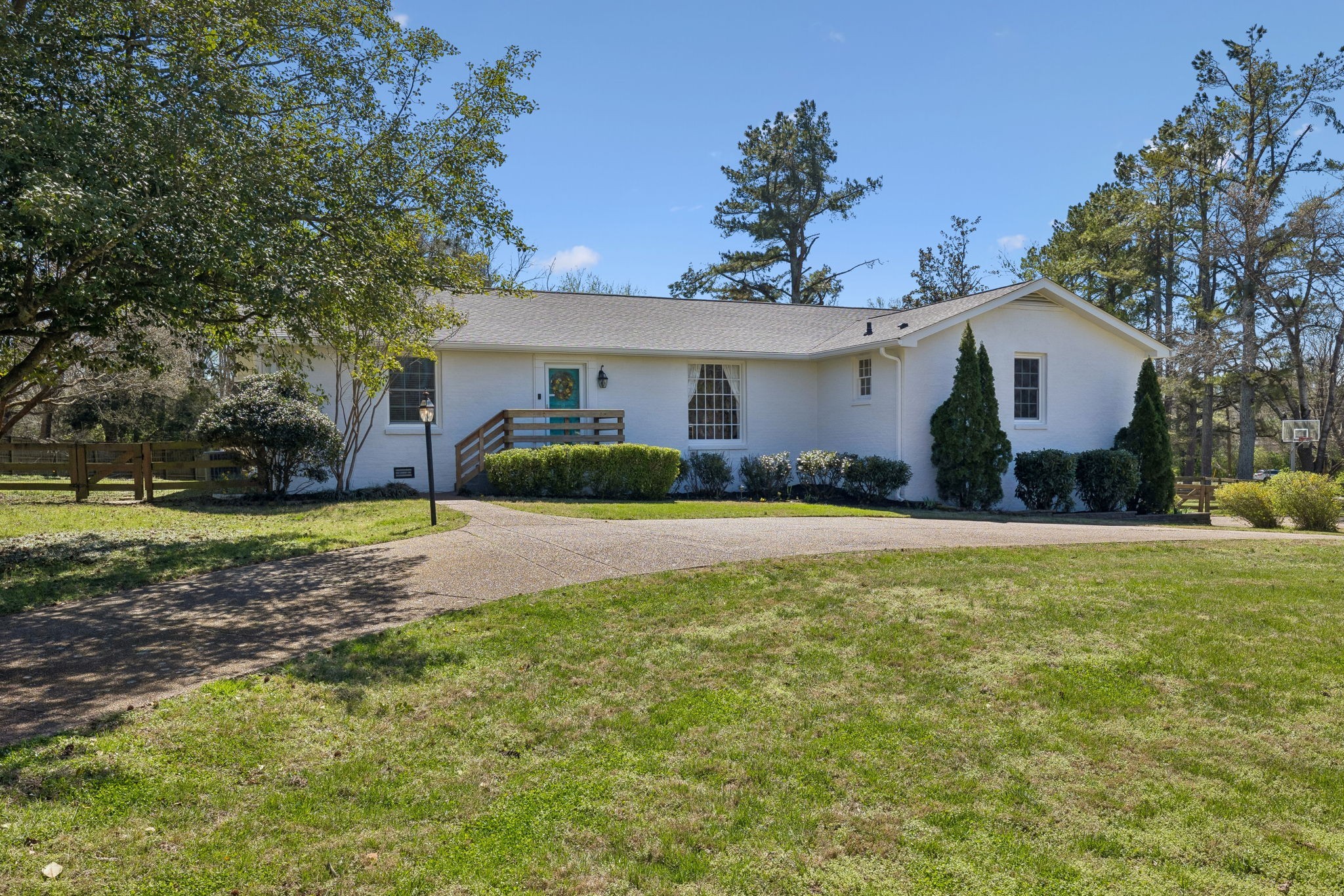 Home for sale in 9021 Forest Lawn Dr Brentwood, TN