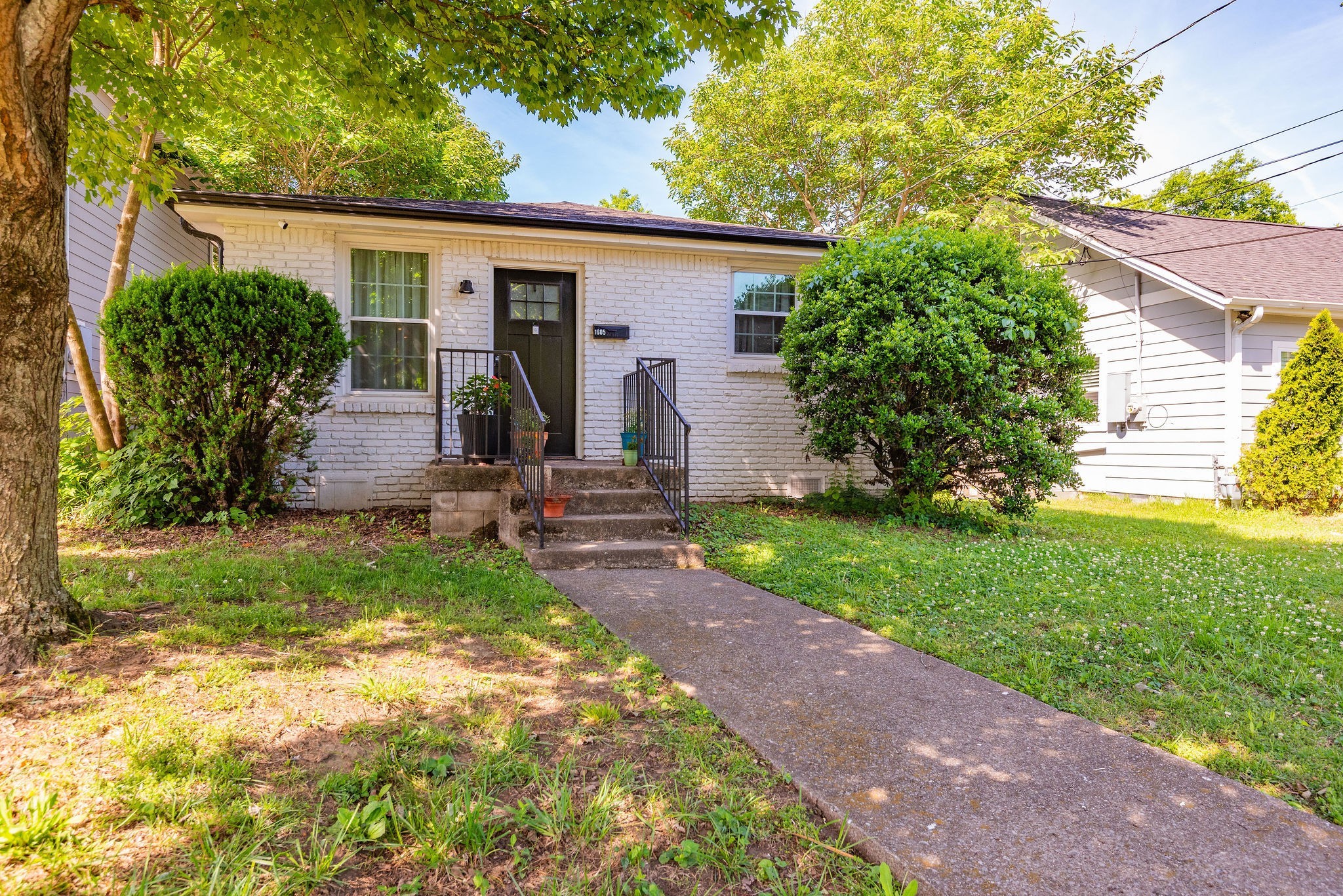 Home for sale in 1605 16th Ave N Nashville, TN