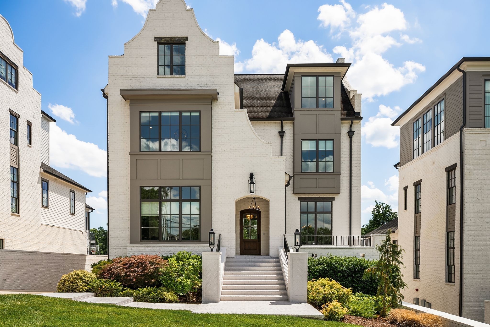 Home for sale in 215 La Vista Dr Nashville, TN