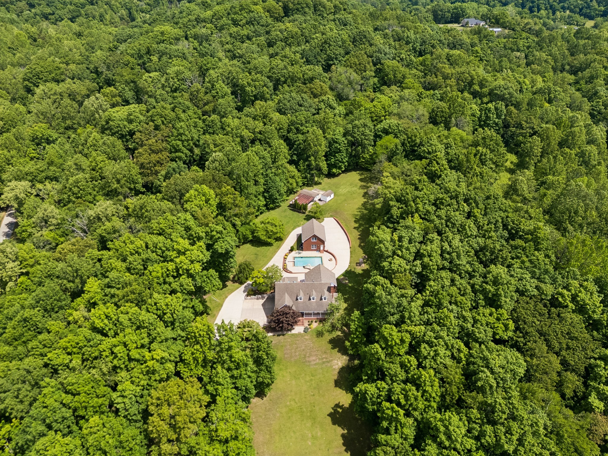Home for sale in 1229 Hogans Branch Rd Hendersonville, TN
