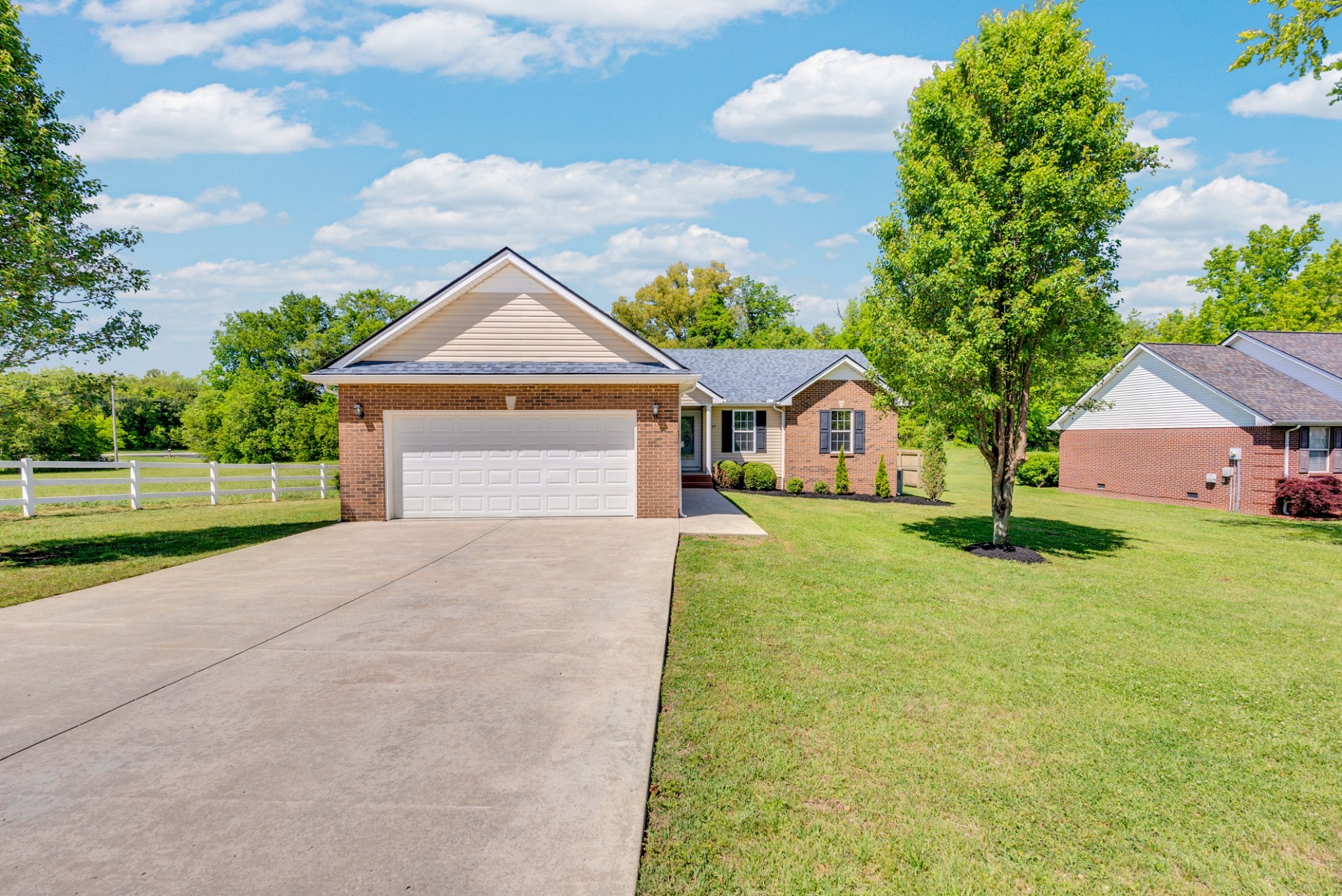 Home for sale in 95 Creek Ln McMinnville, TN