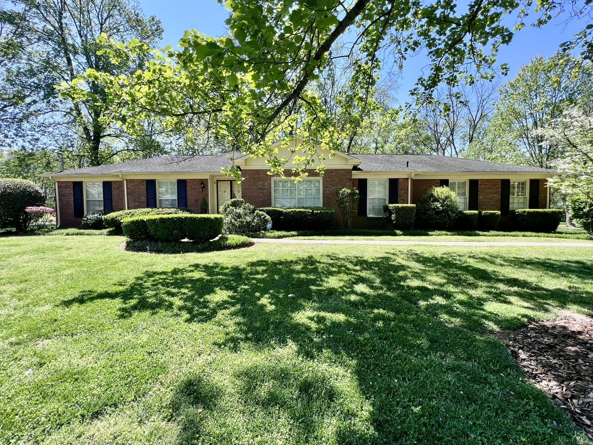 Home for sale in 8113 Warner Rd Brentwood, TN