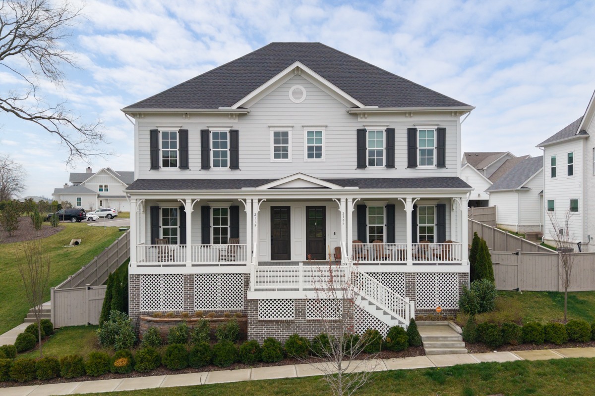 Home for sale in 2115 Hollydale Aly Franklin, TN
