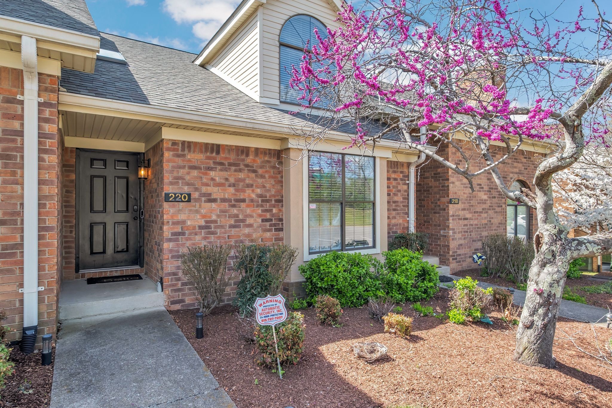 Home for sale in 220 Glenstone Cir Brentwood, TN