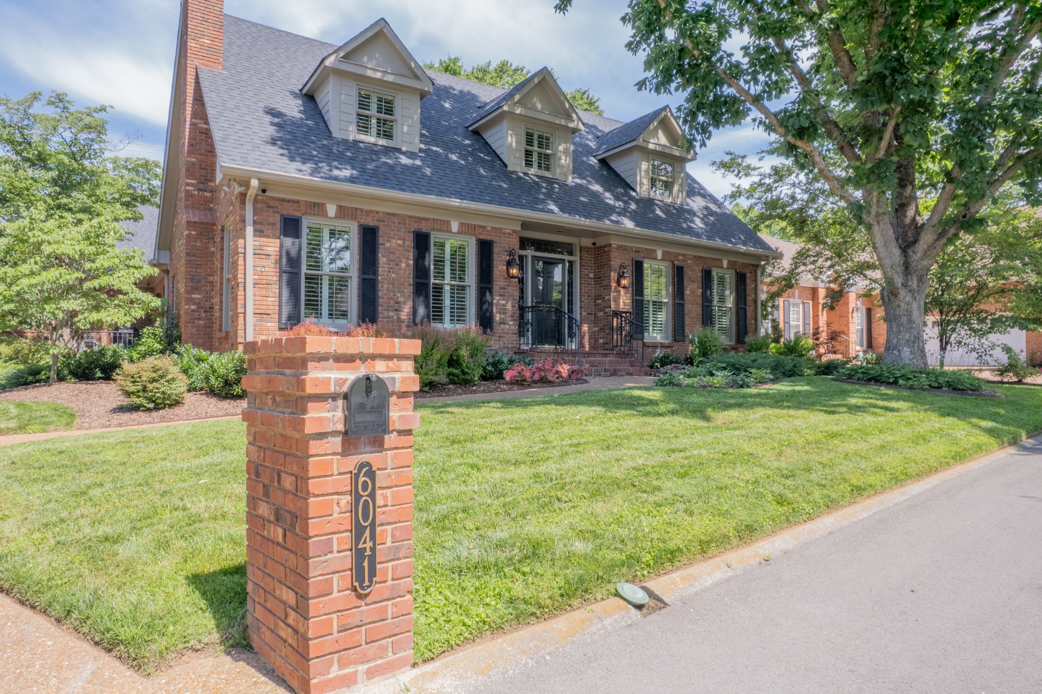 Brentwood Real Estate - Residential for sale