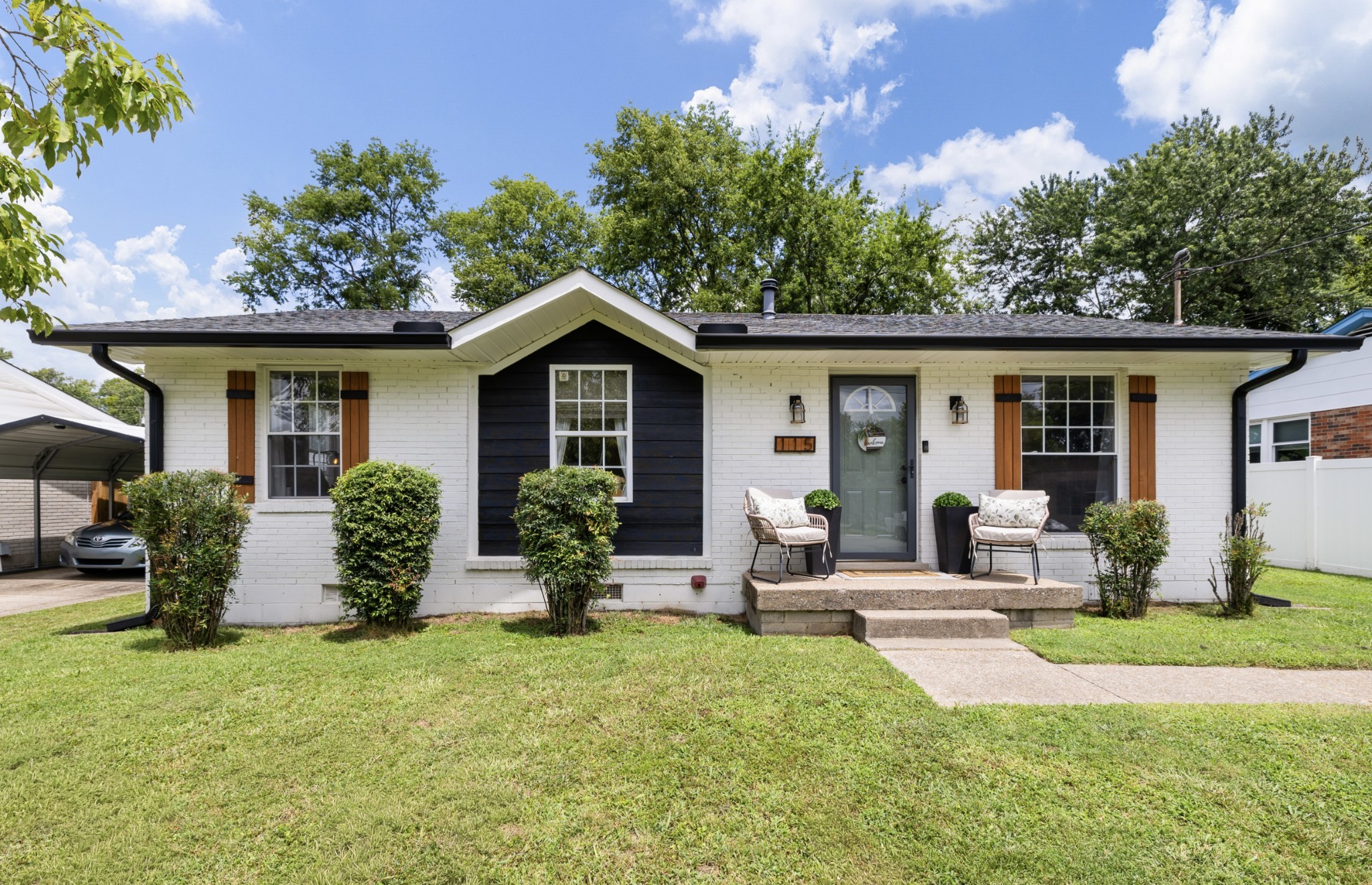 Home for sale in 115 Cole Dr Hendersonville, TN