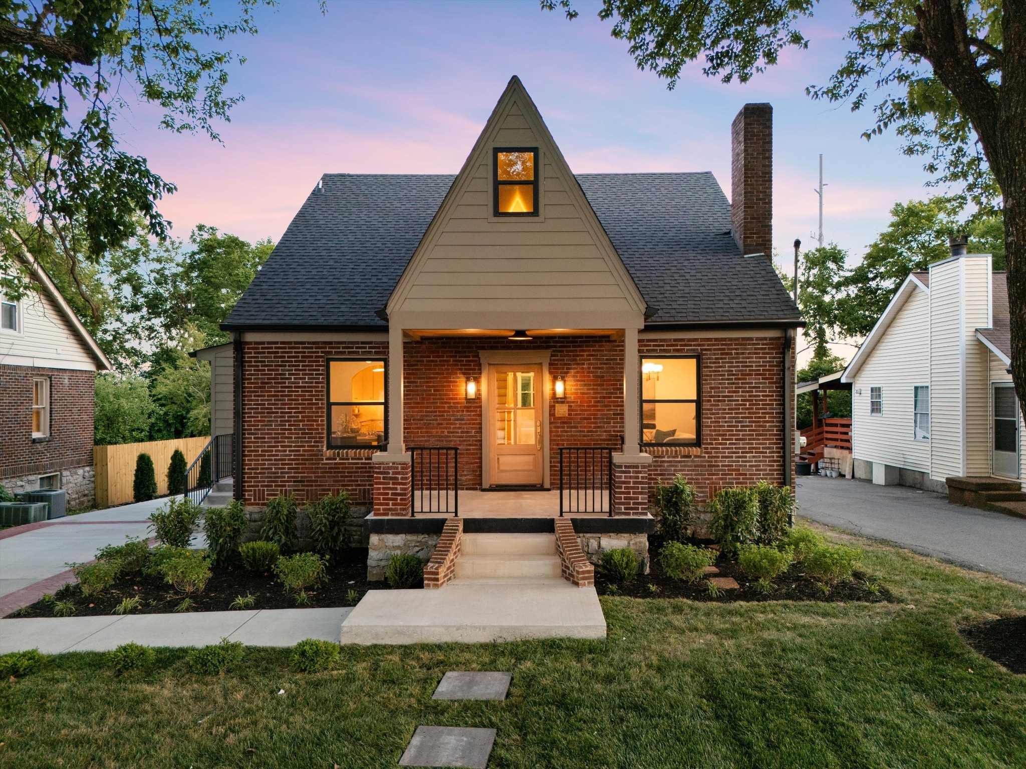 Home for sale in 1012 Hart Ln Nashville, TN
