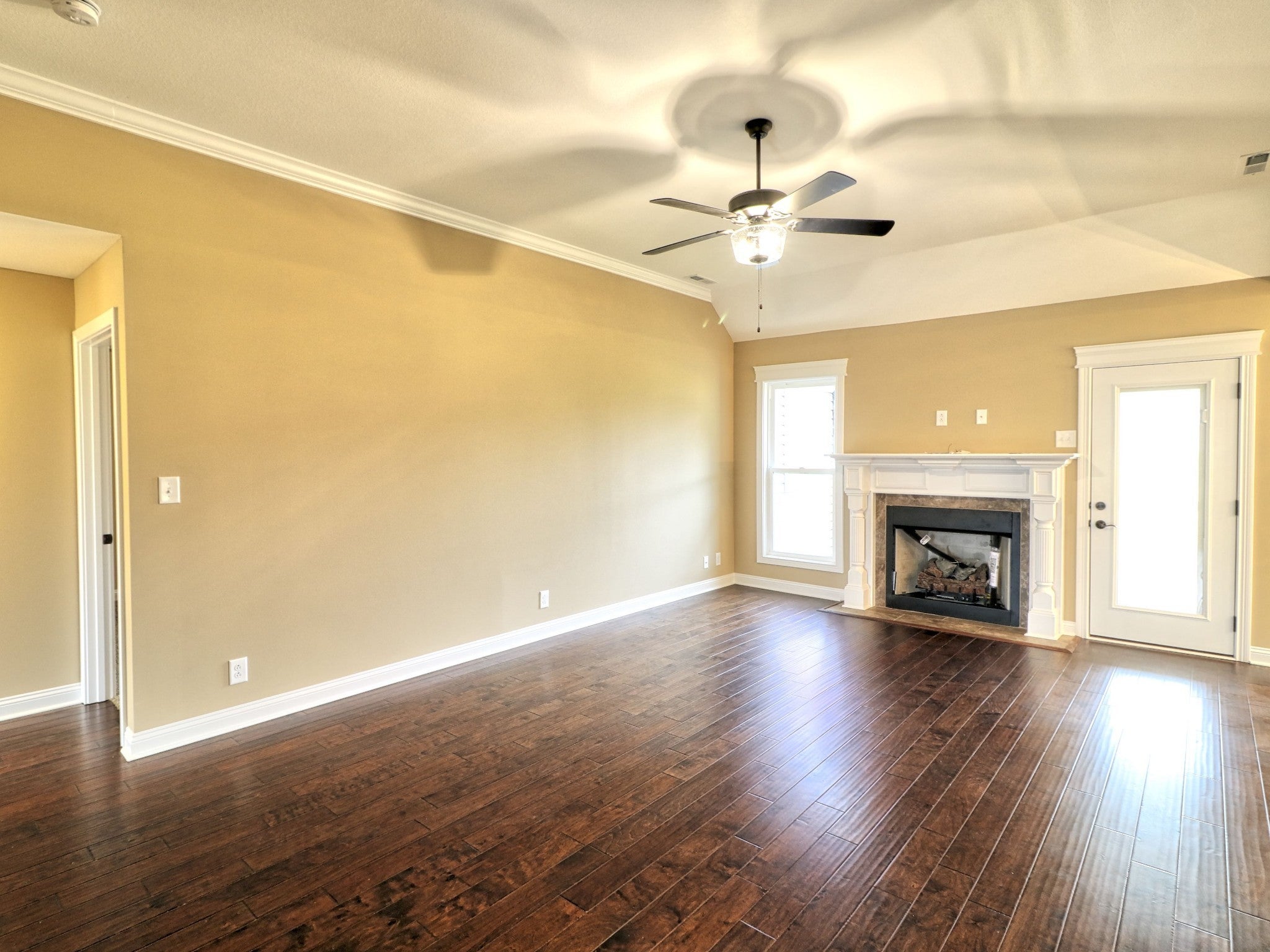 Clarksville Real Estate - Residential Lease for sale