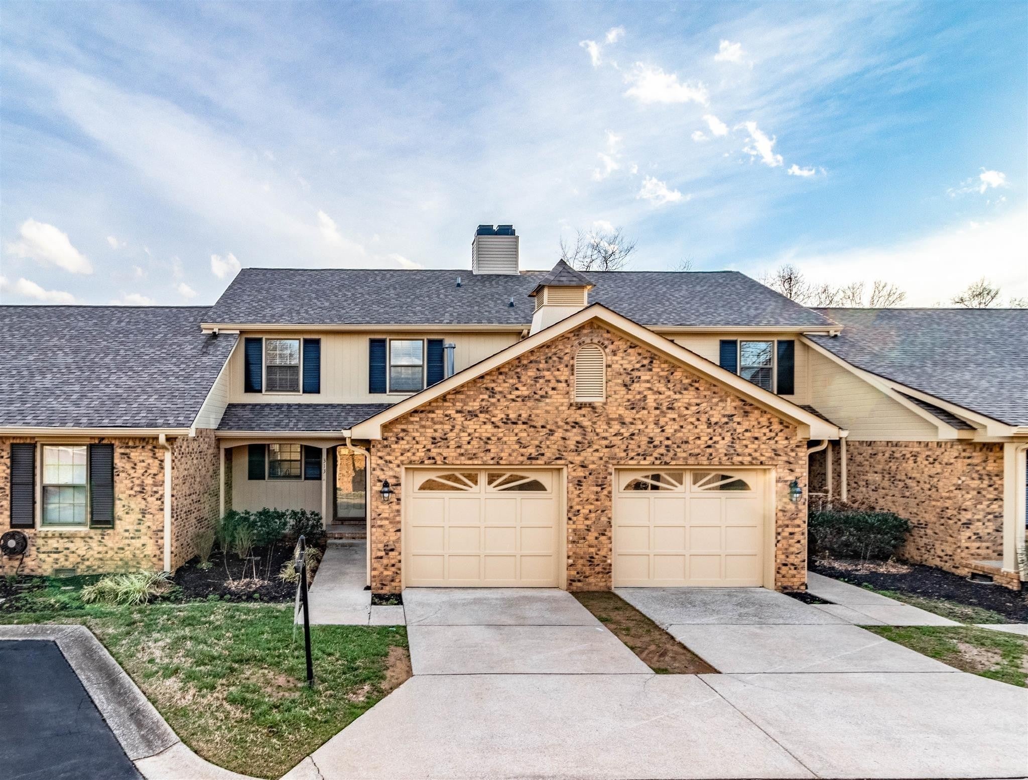 Home for sale in 313 Kingswood Court Clarksville, TN