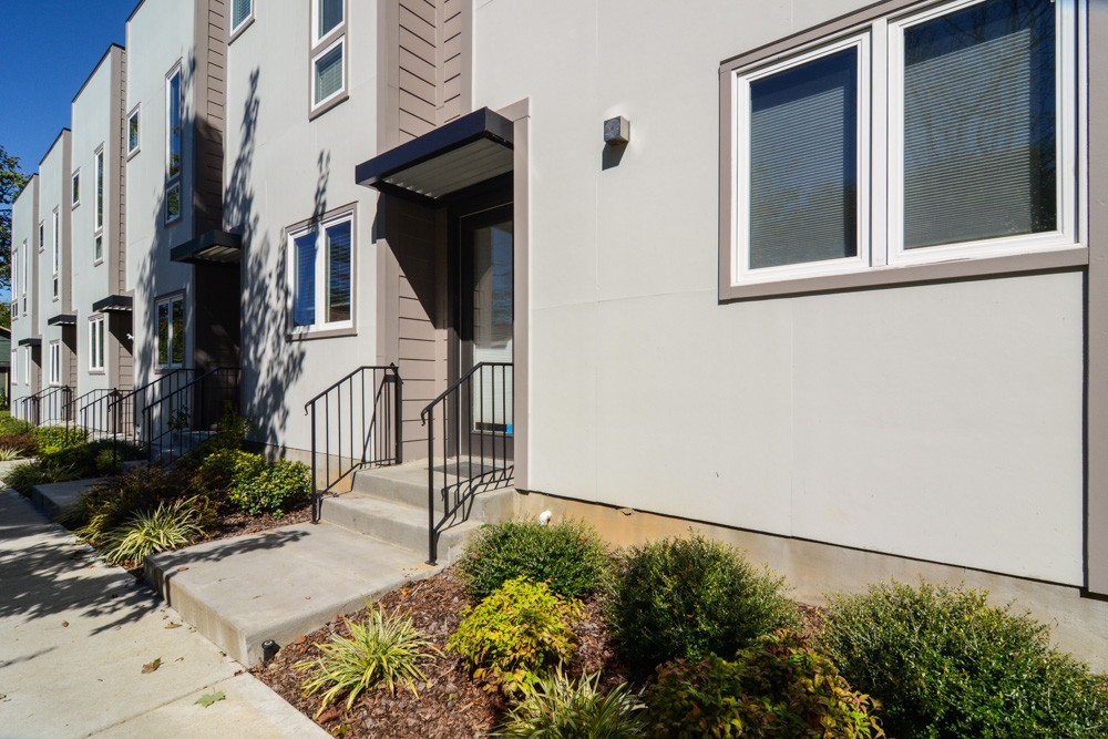 Home for sale in 913 N 12th St 6 Nashville, TN