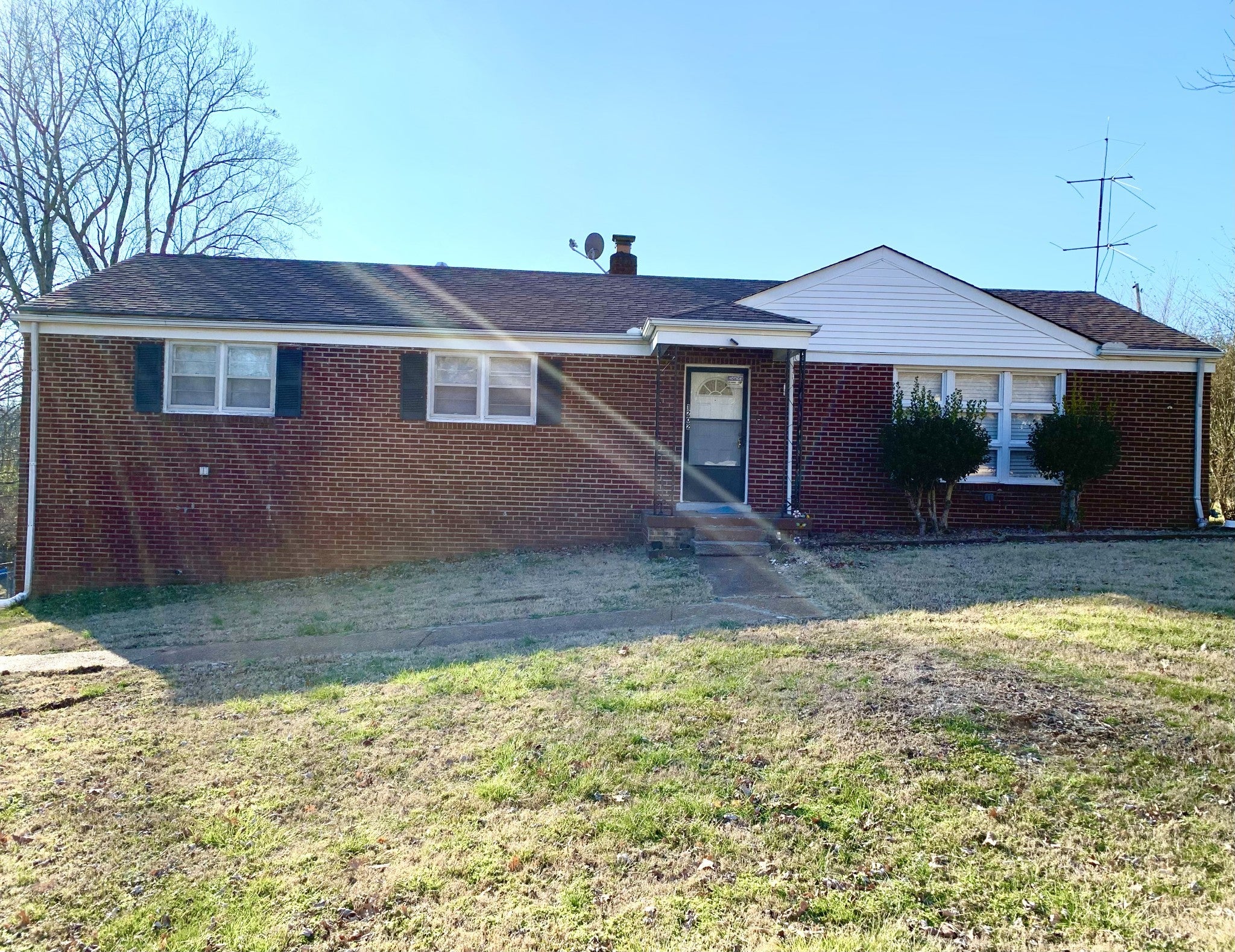 1202 Beverly Hills Dr, Clarksville - MLS 2662713