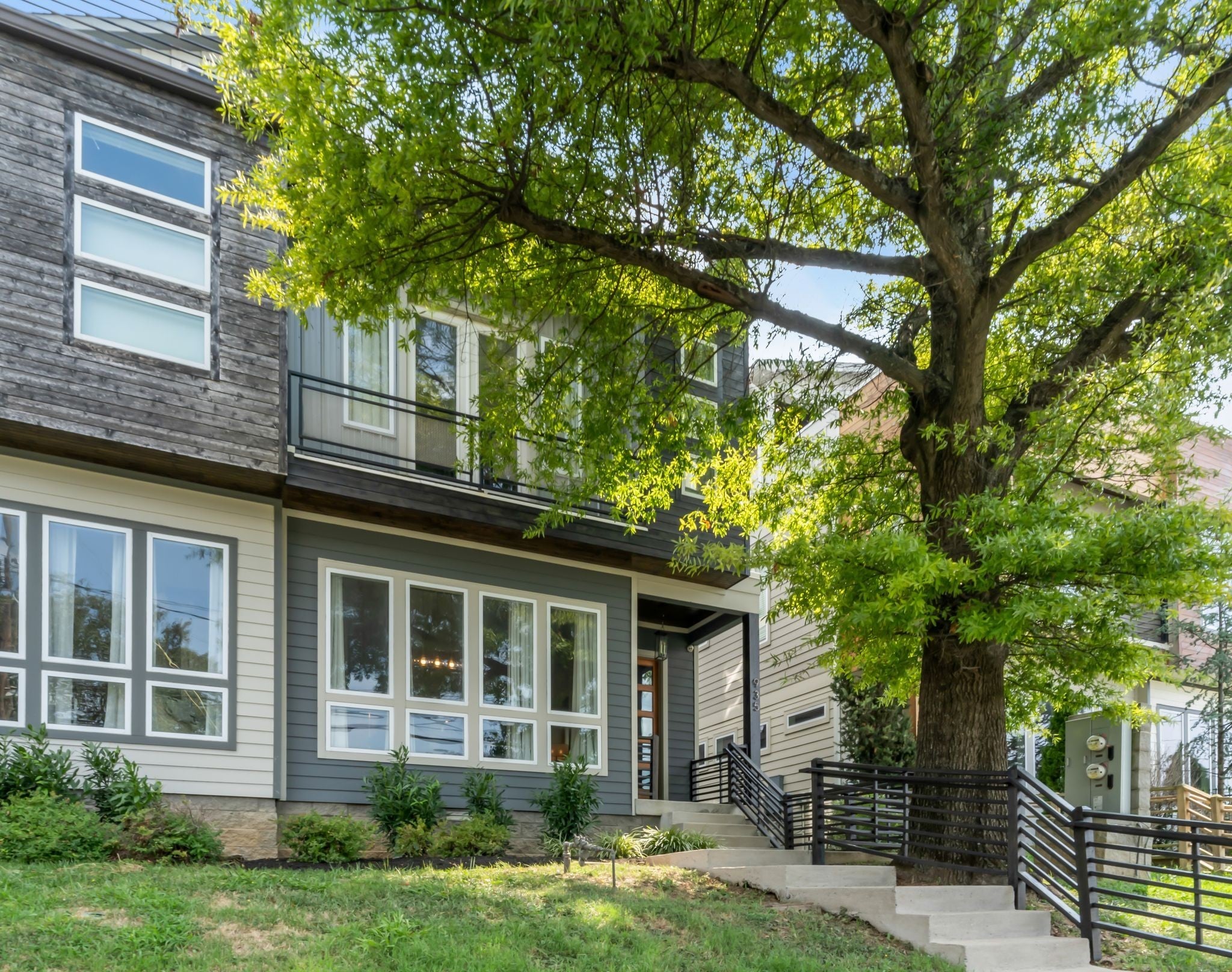 Home for sale in 935 South St Nashville, TN