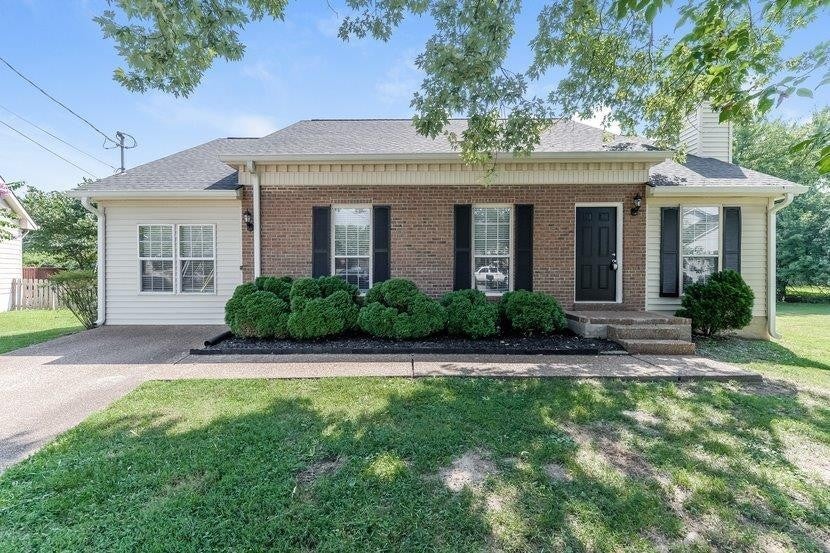 Residential Lease Real Estate for sale in Hendersonville, TN