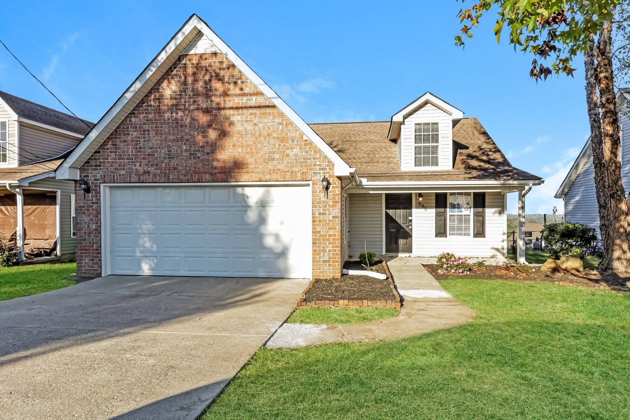 LA VERGNE Real Estate - Residential Lease for sale