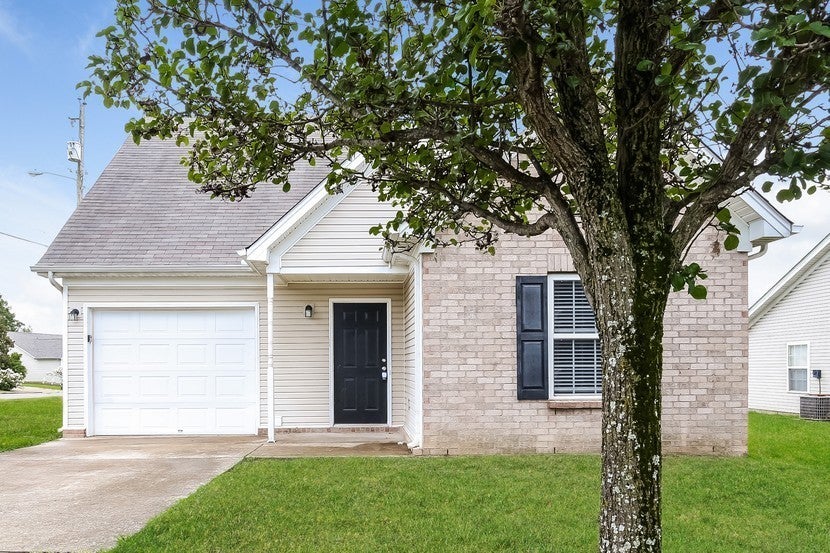 Home for sale in 7521 W Winchester Dr Antioch, TN