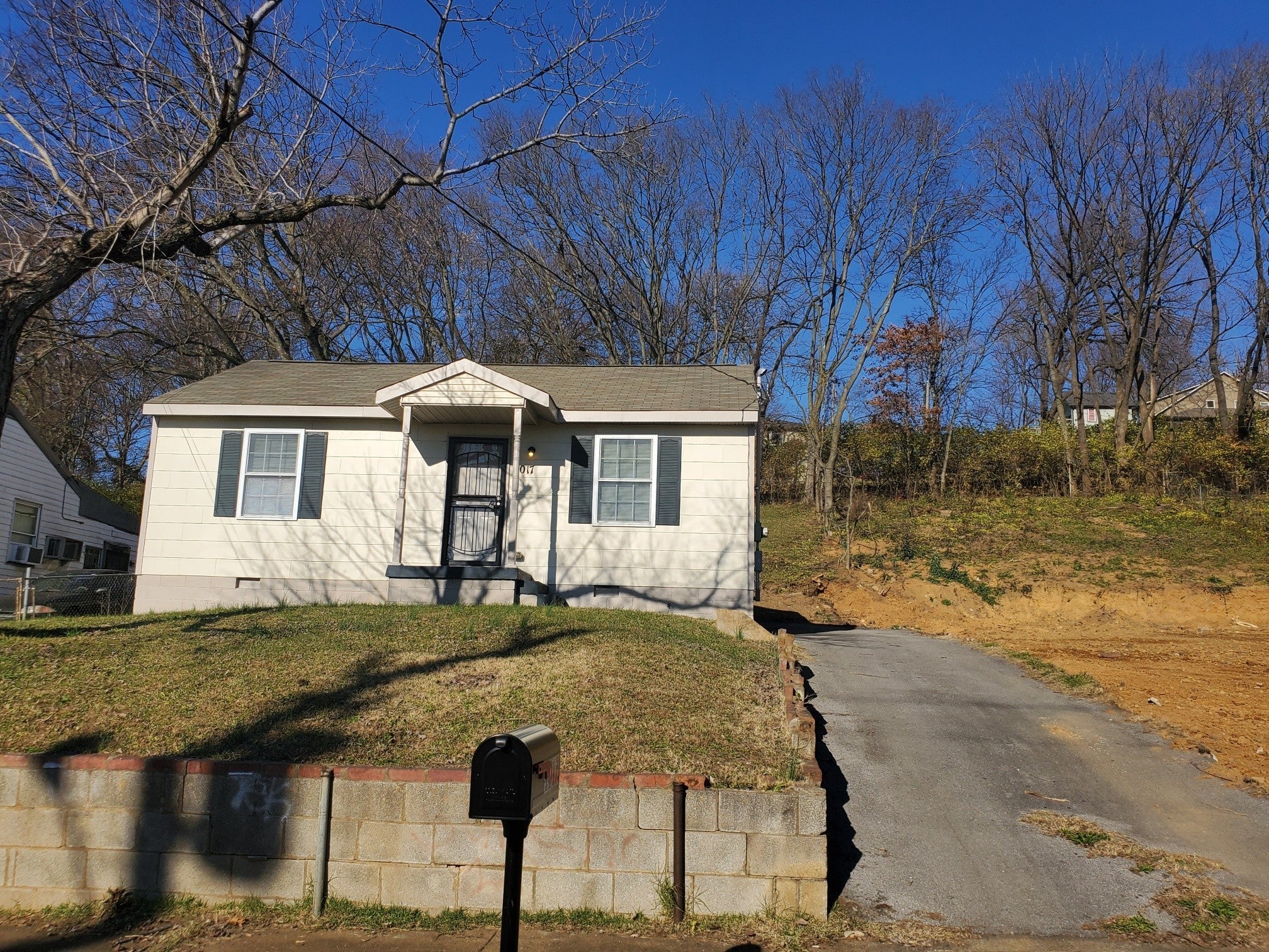 Home for sale in 1017 Davidson St Nashville, TN