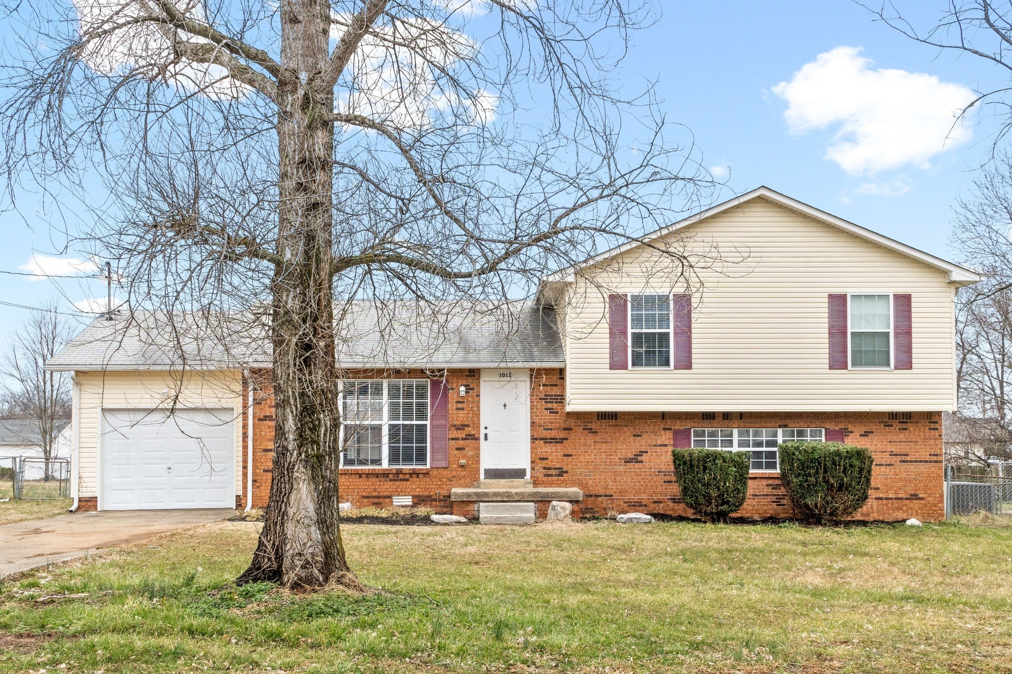 Residential Lease Real Estate for sale in Oak Grove, KY