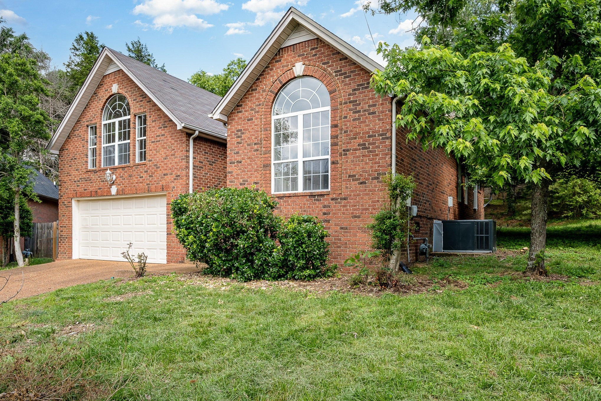 Home for sale in 500 Bayridge Ct Antioch, TN