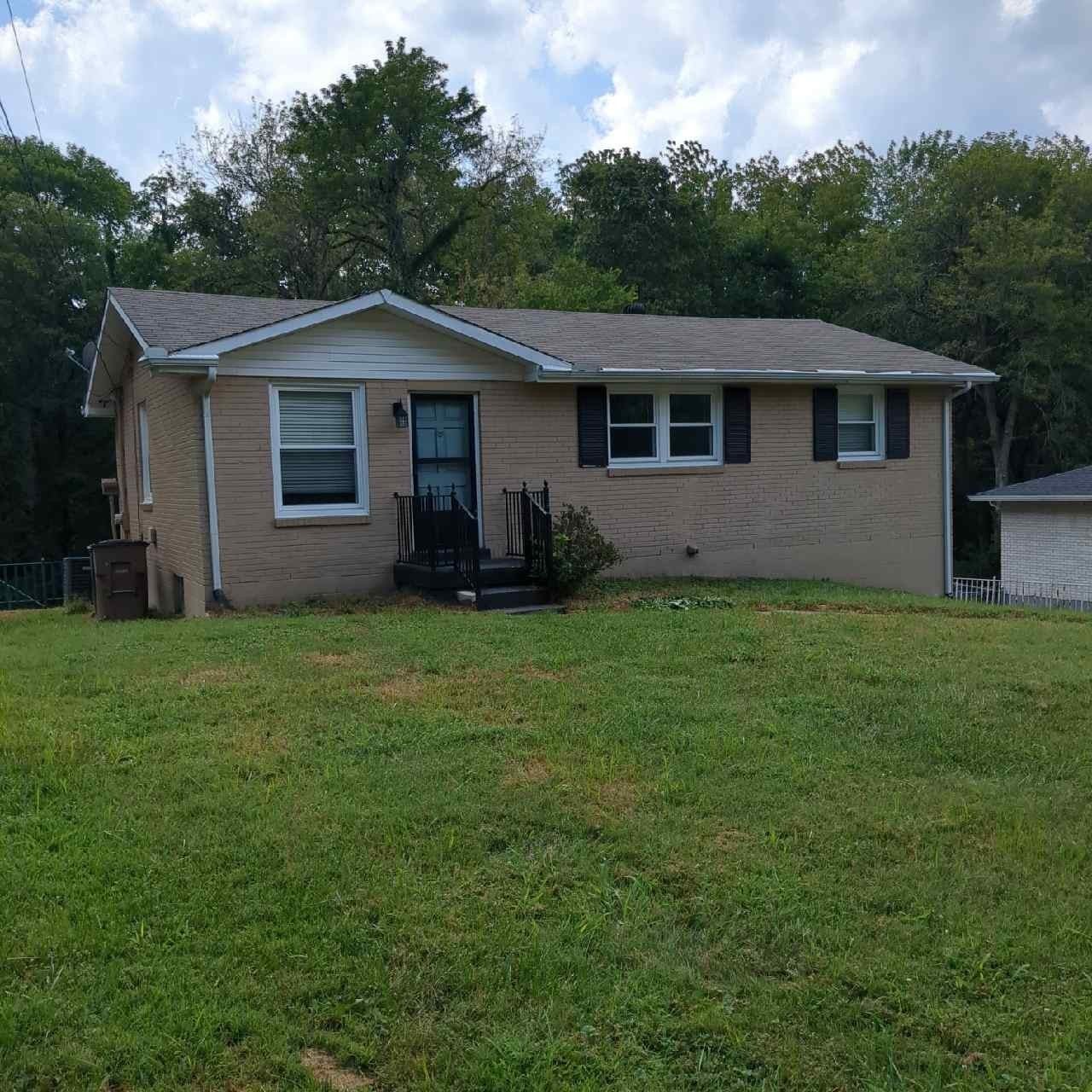 Home for sale in 493 Westcrest Dr Nashville, TN